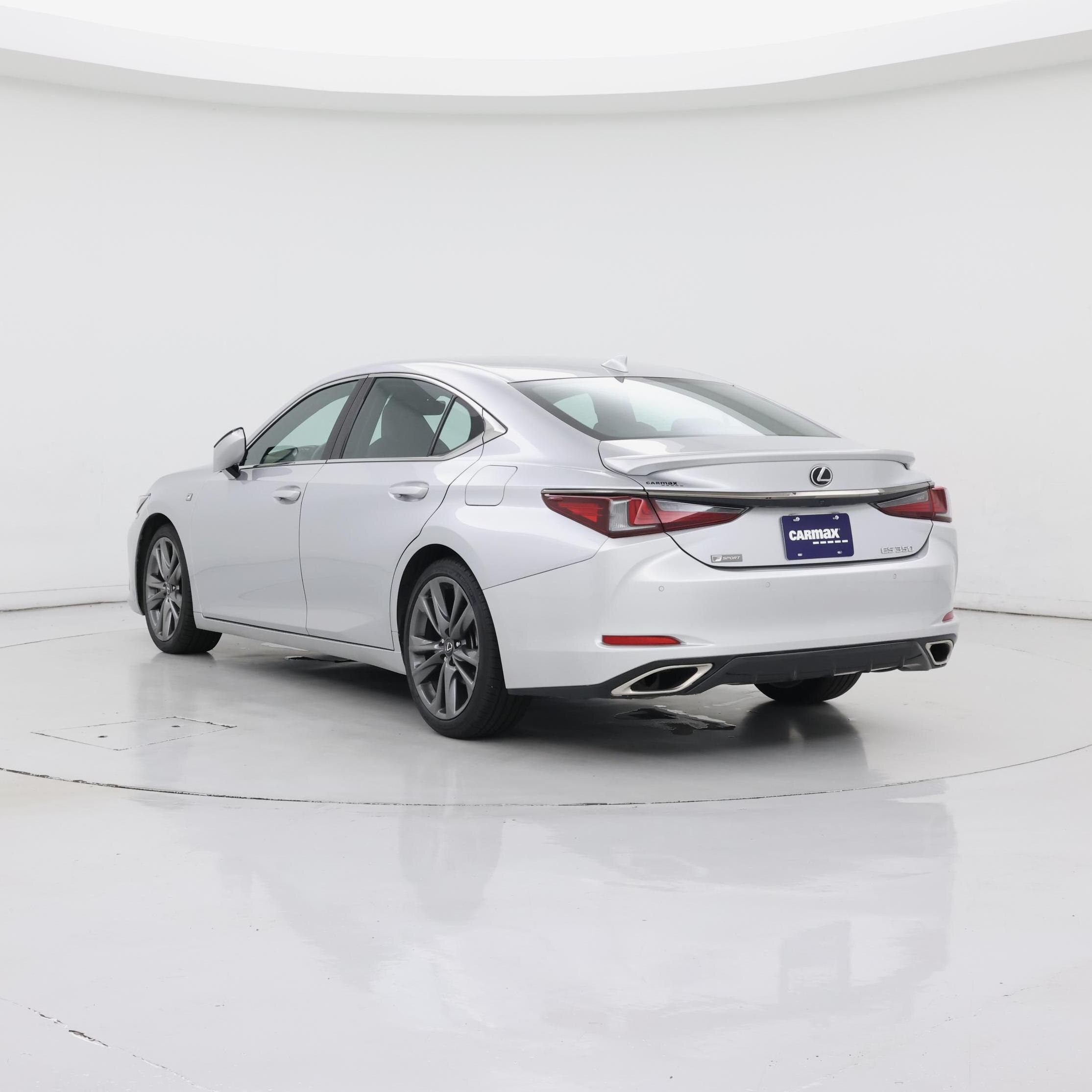 Thumbnail: 2021 Lexus ES - 2