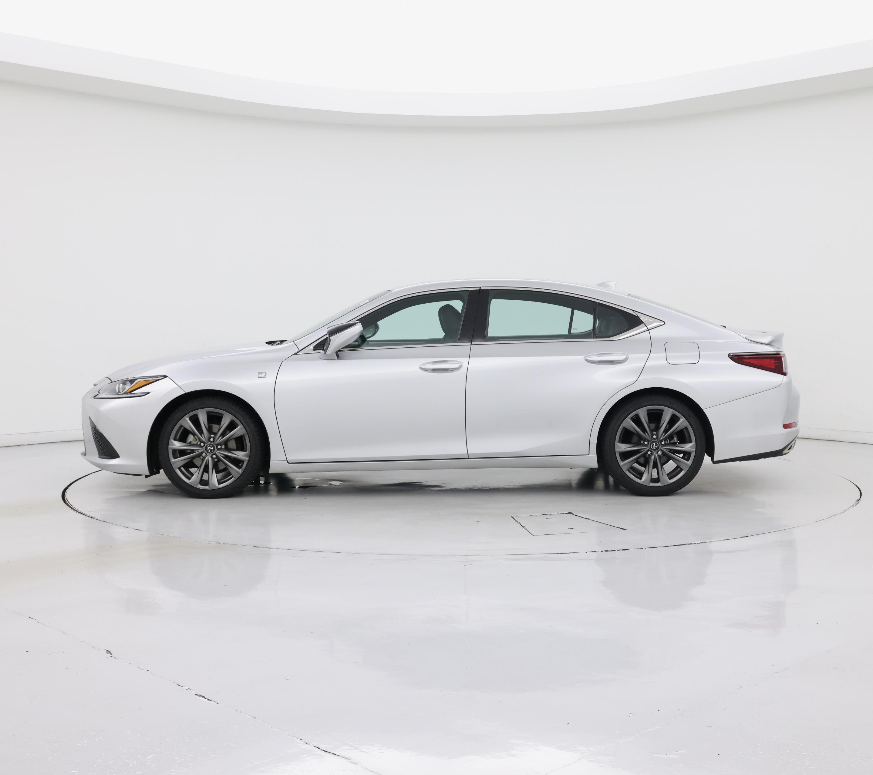 Thumbnail: 2021 Lexus ES - 3
