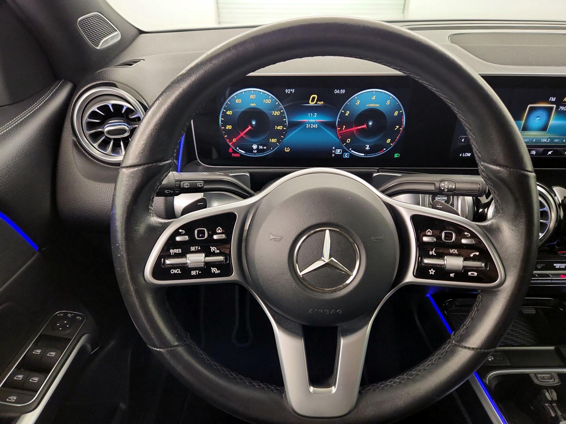 Thumbnail: 2021 Mercedes-Benz GLB - 10