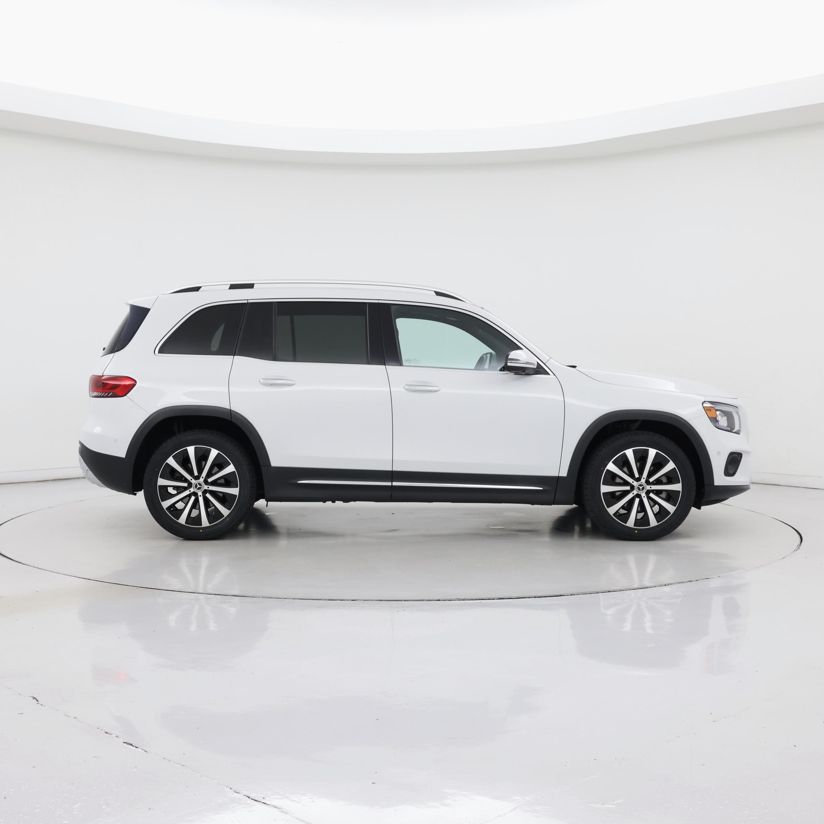 Thumbnail: 2021 Mercedes-Benz GLB - 7