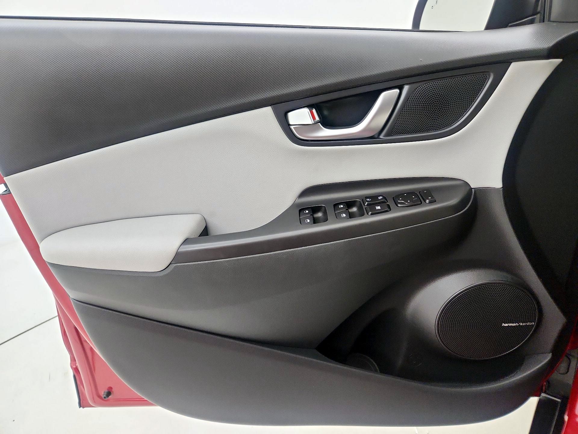 Thumbnail: 2022 Hyundai Kona - 12