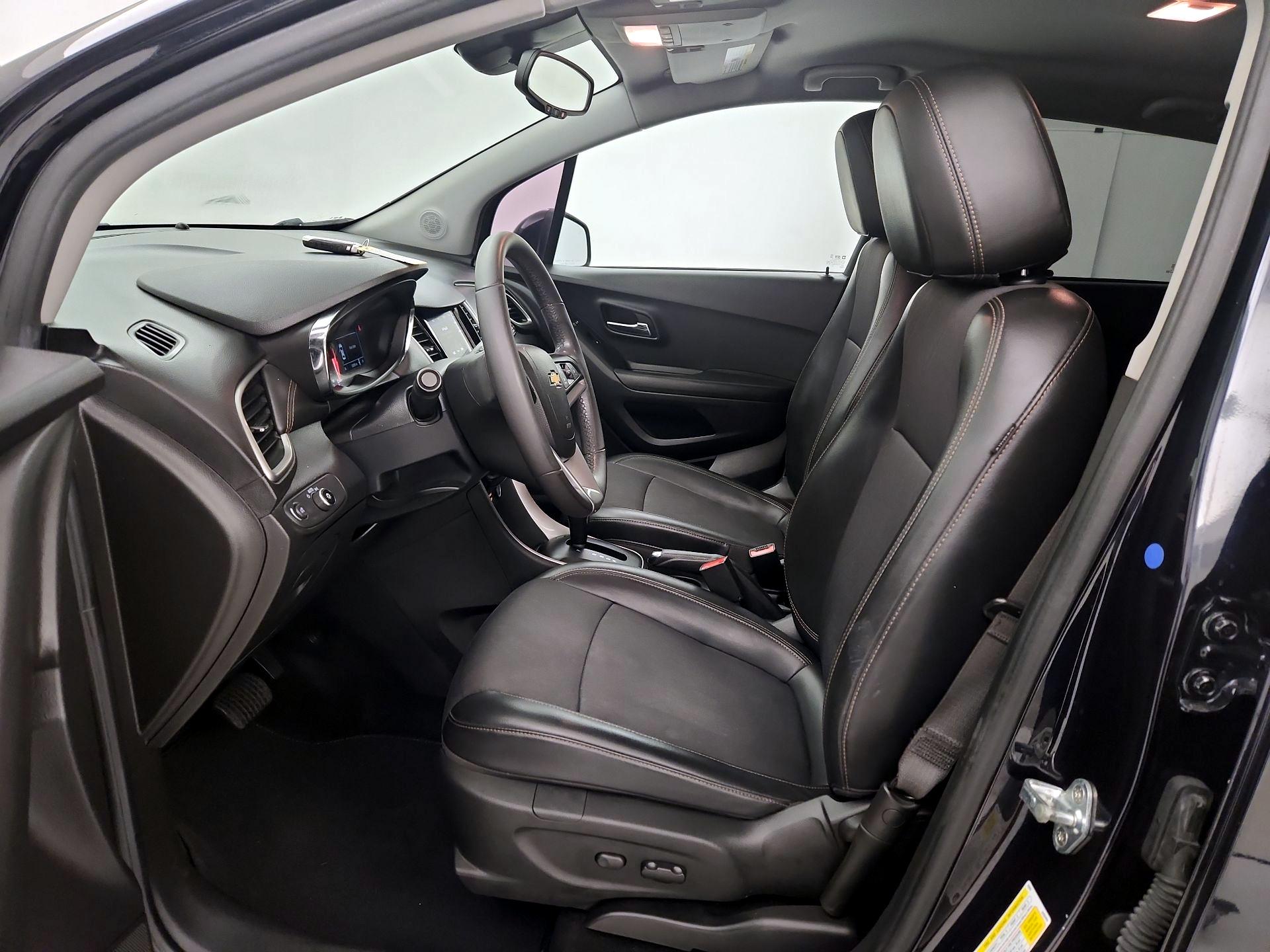 Thumbnail: 2021 Chevrolet Trax - 11