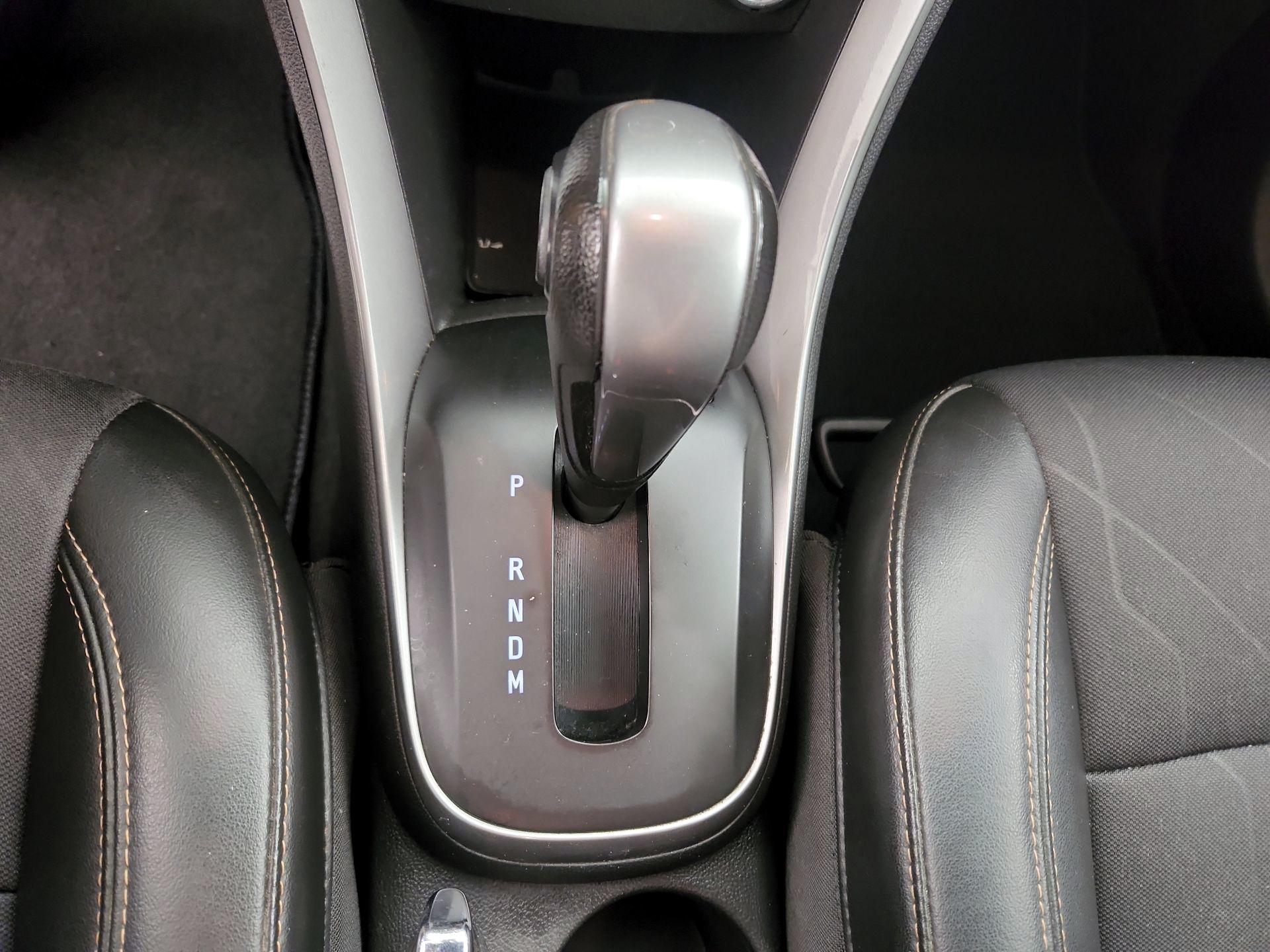 Thumbnail: 2021 Chevrolet Trax - 17