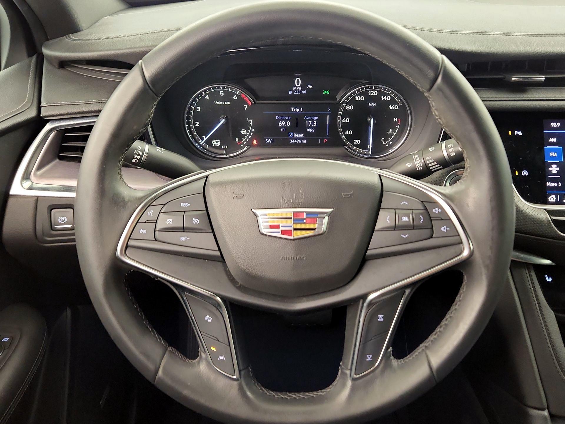 Thumbnail: 2021 Cadillac XT5 - 10