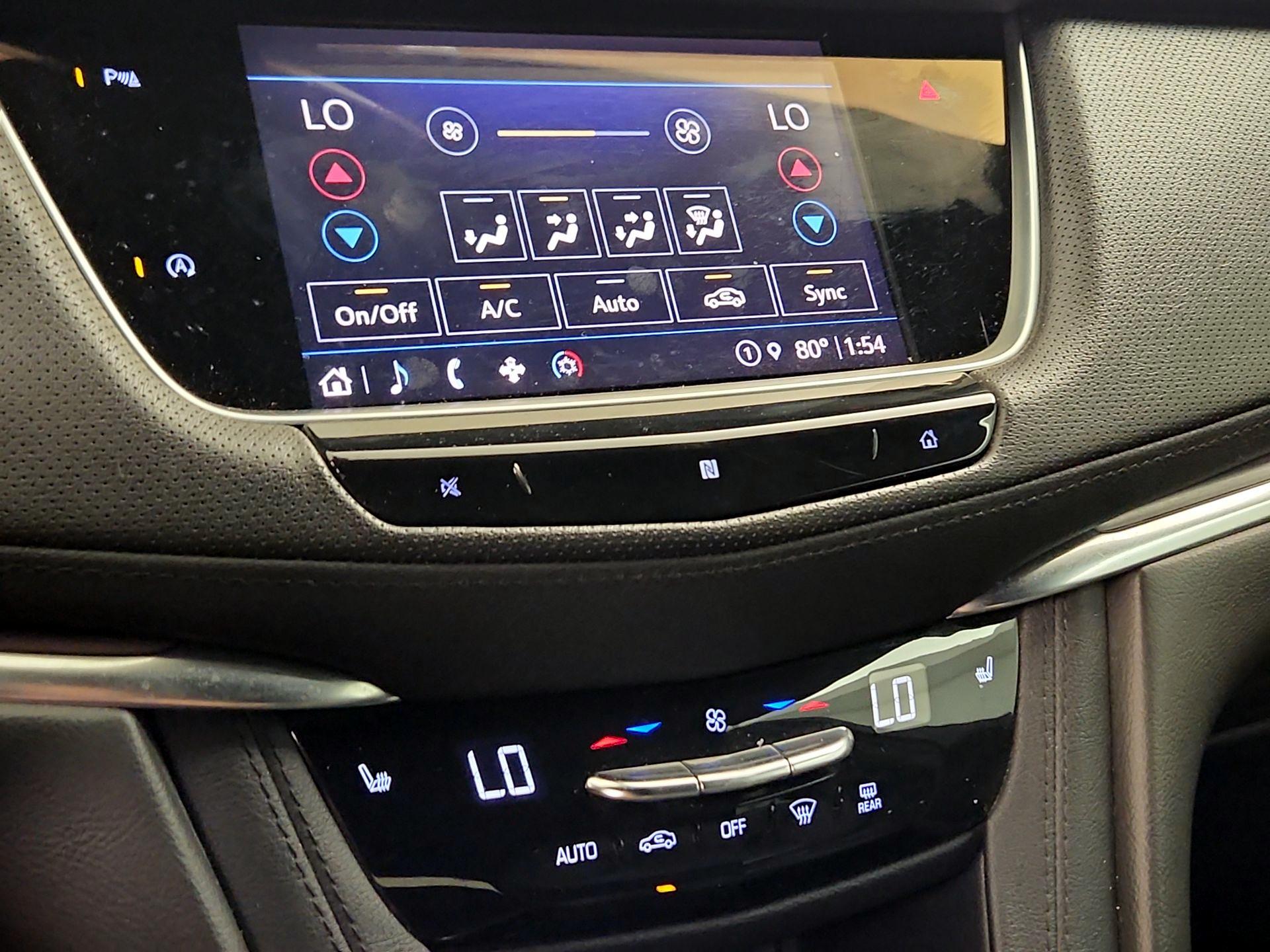 Thumbnail: 2021 Cadillac XT5 - 16