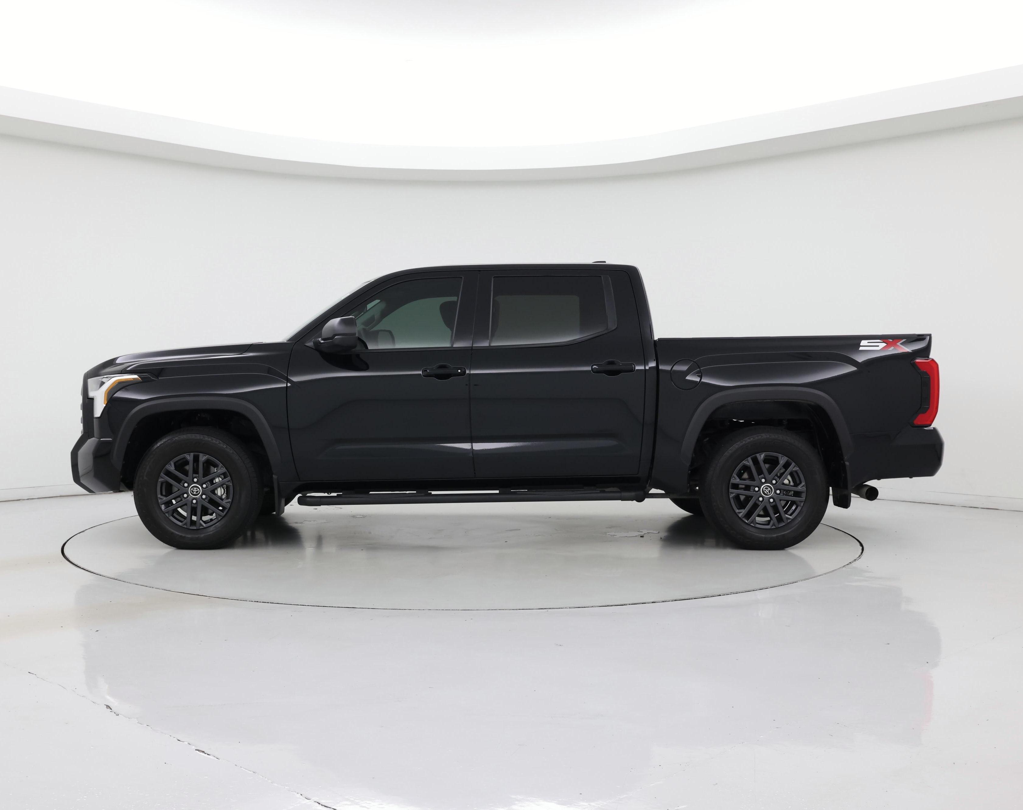 Thumbnail: 2024 Toyota Tundra - 3