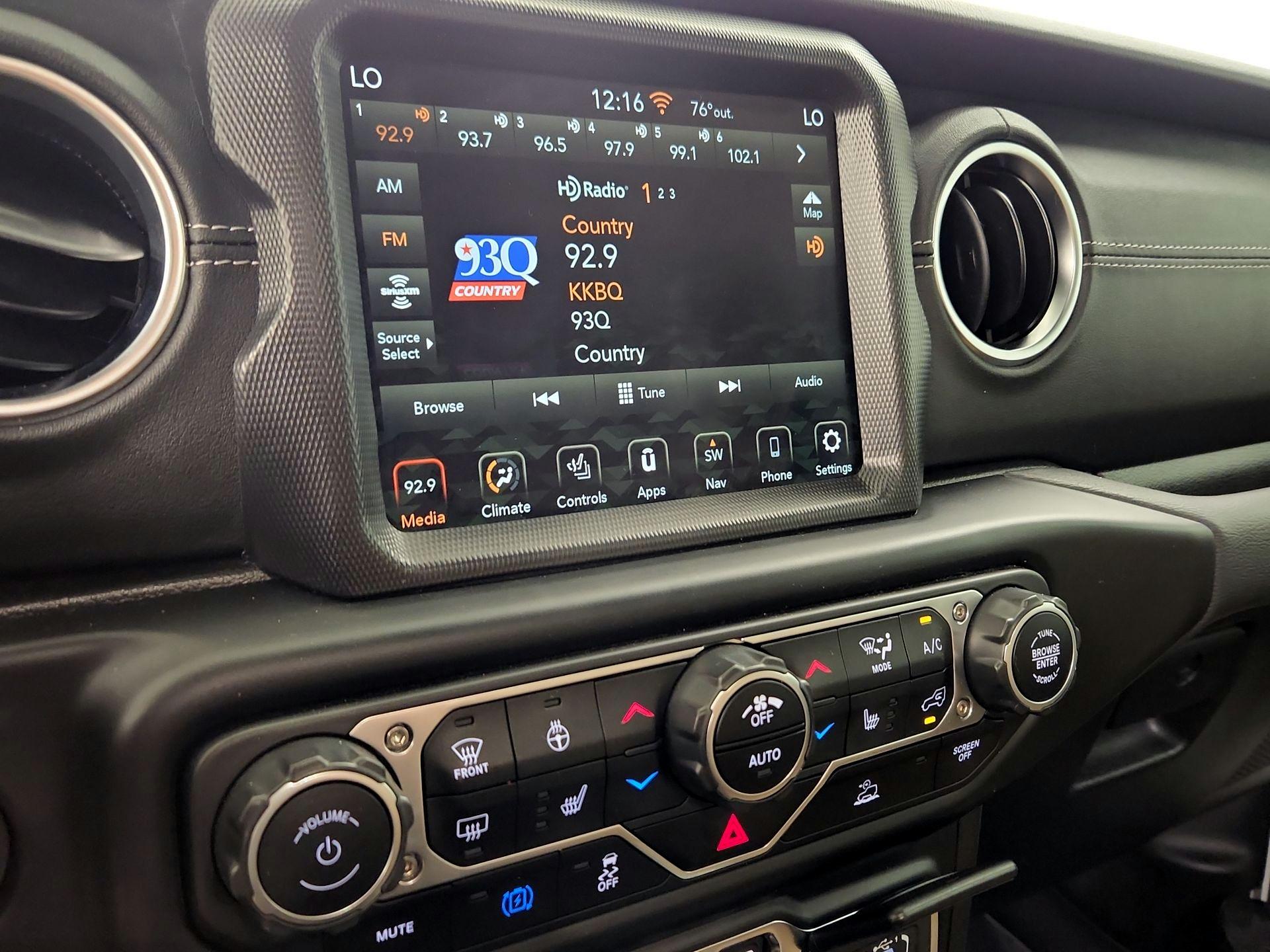 Thumbnail: 2023 Jeep Wrangler - 16