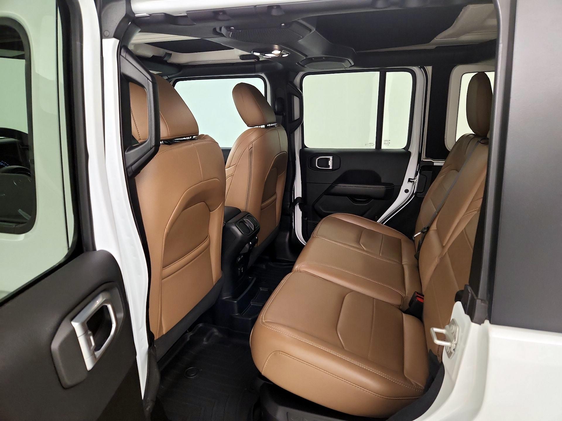 Thumbnail: 2023 Jeep Wrangler - 20