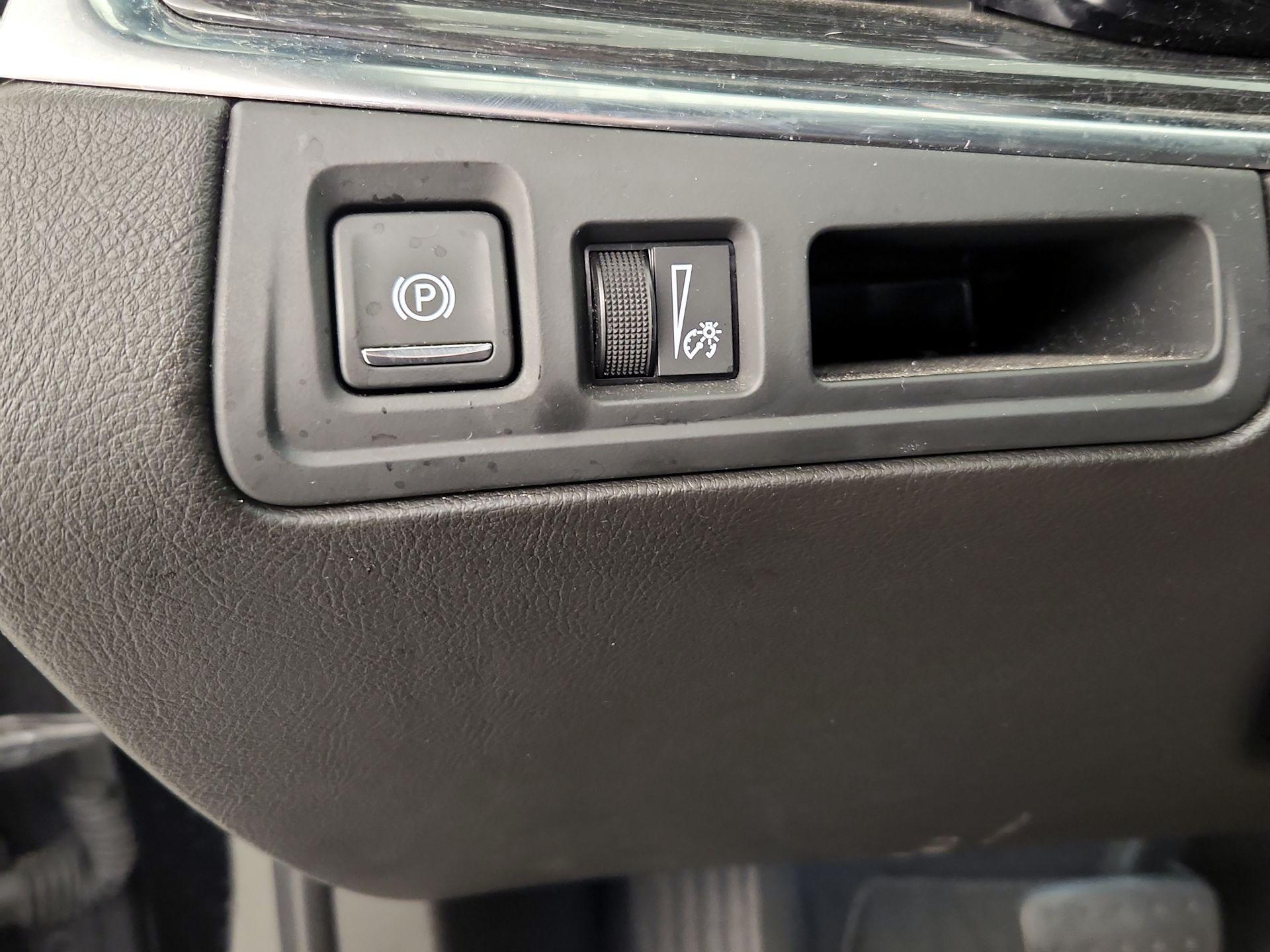Thumbnail: 2021 Cadillac XT5 - 13