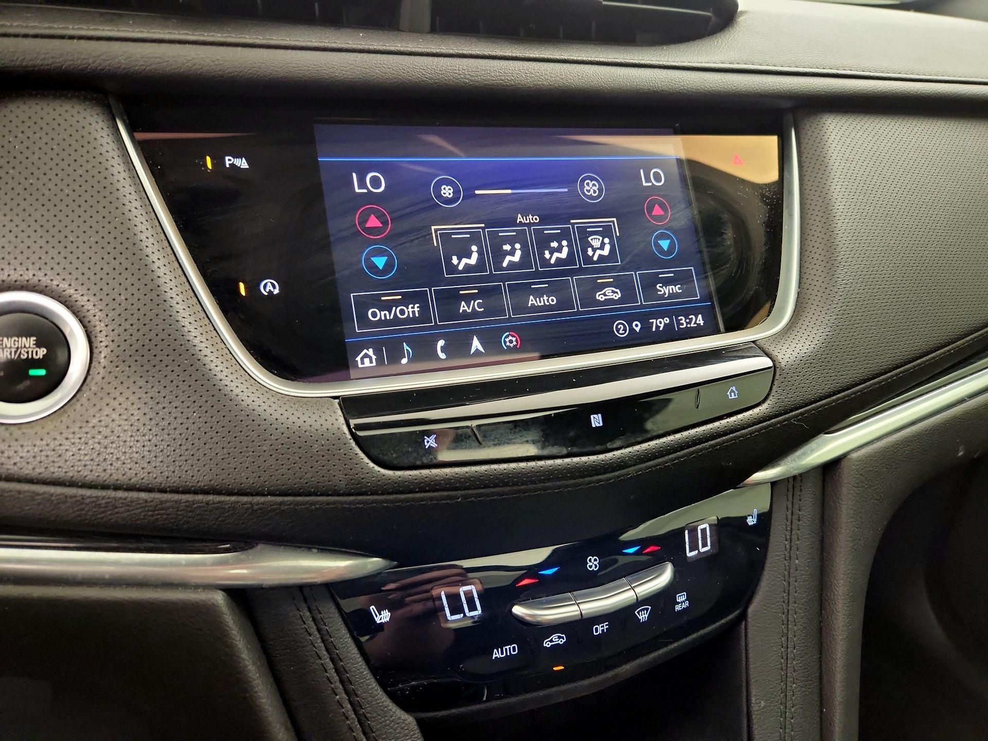 Thumbnail: 2021 Cadillac XT5 - 17