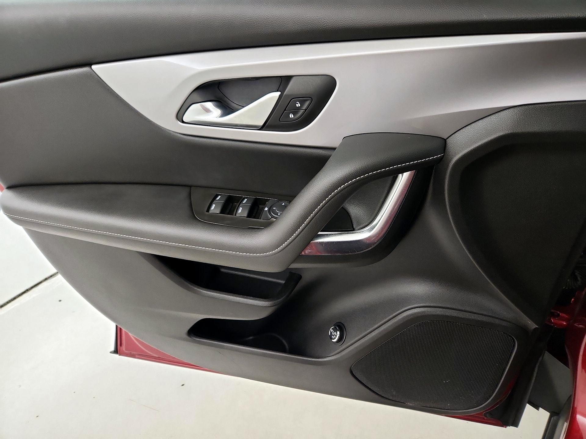 Thumbnail: 2023 Chevrolet Blazer - 12