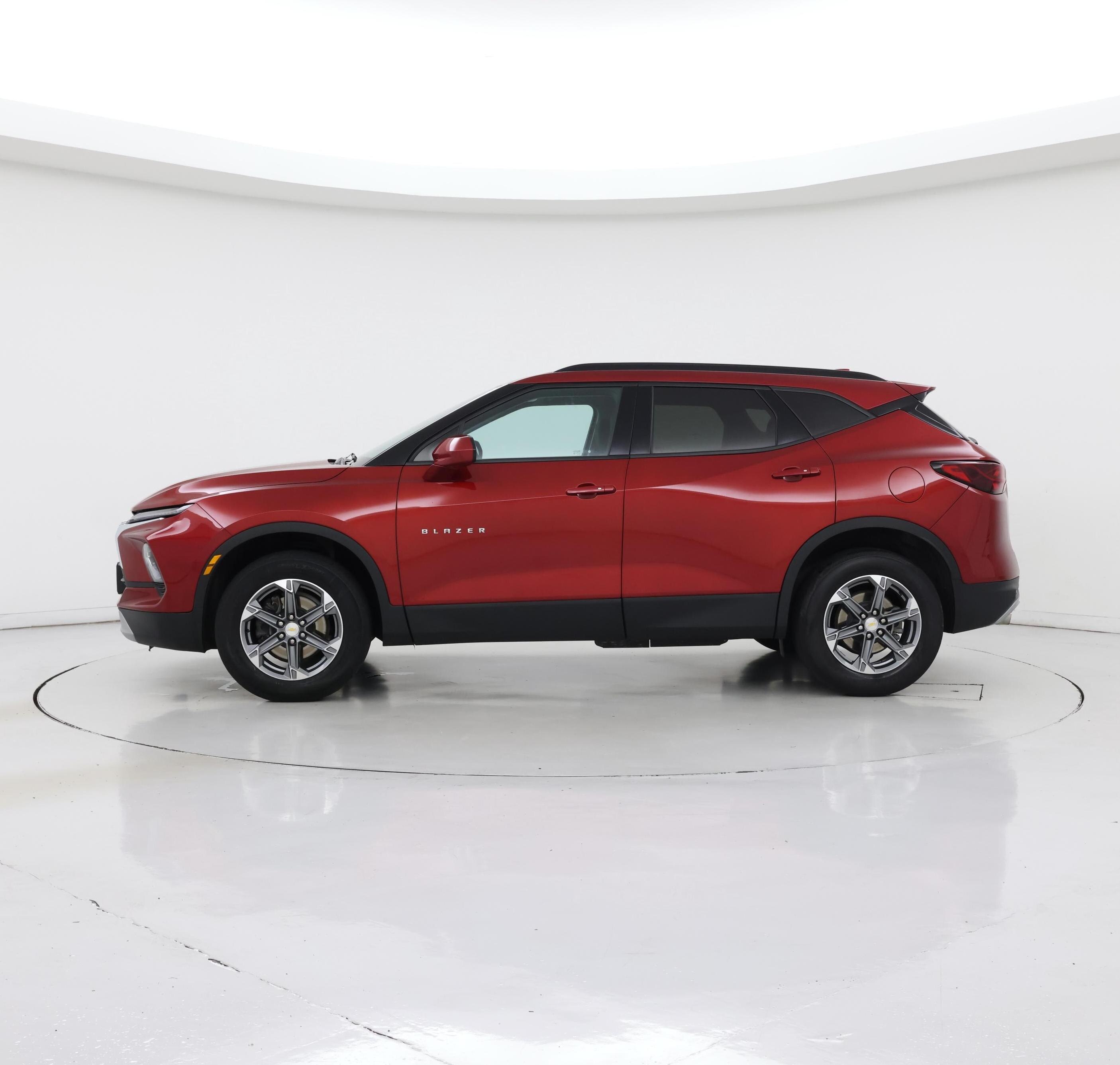 Thumbnail: 2023 Chevrolet Blazer - 3