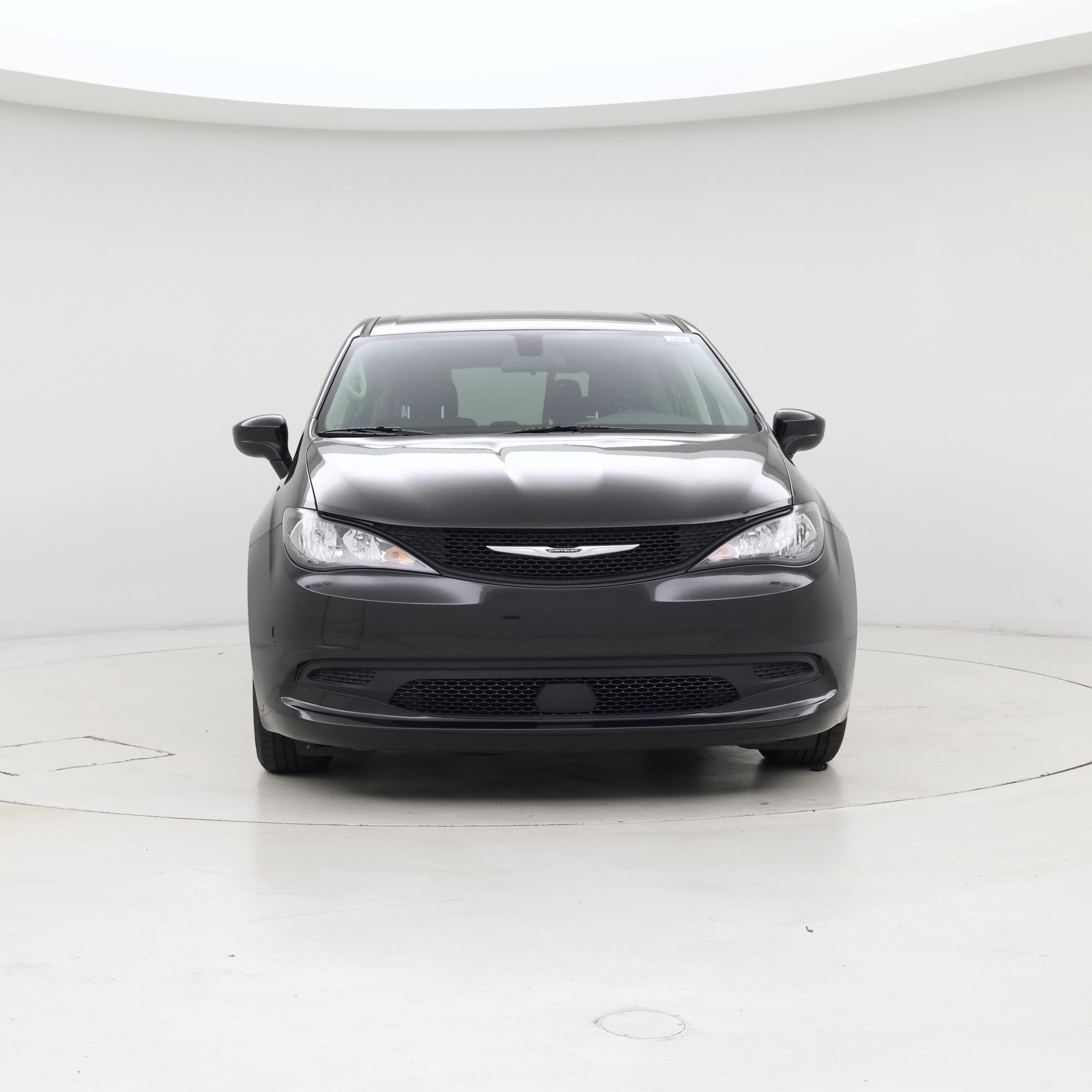 Thumbnail: 2022 Chrysler Voyager - 5
