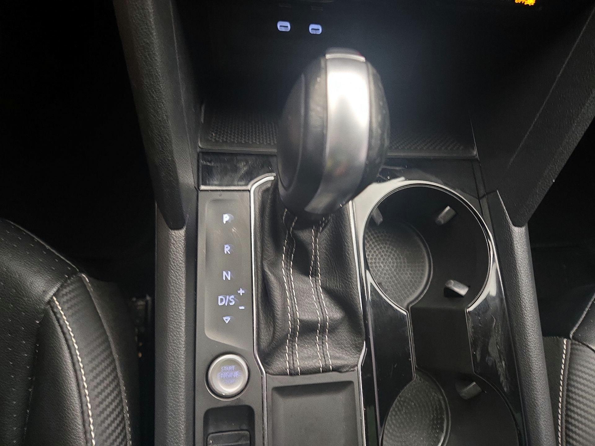 Thumbnail: 2022 Volkswagen Atlas - 17