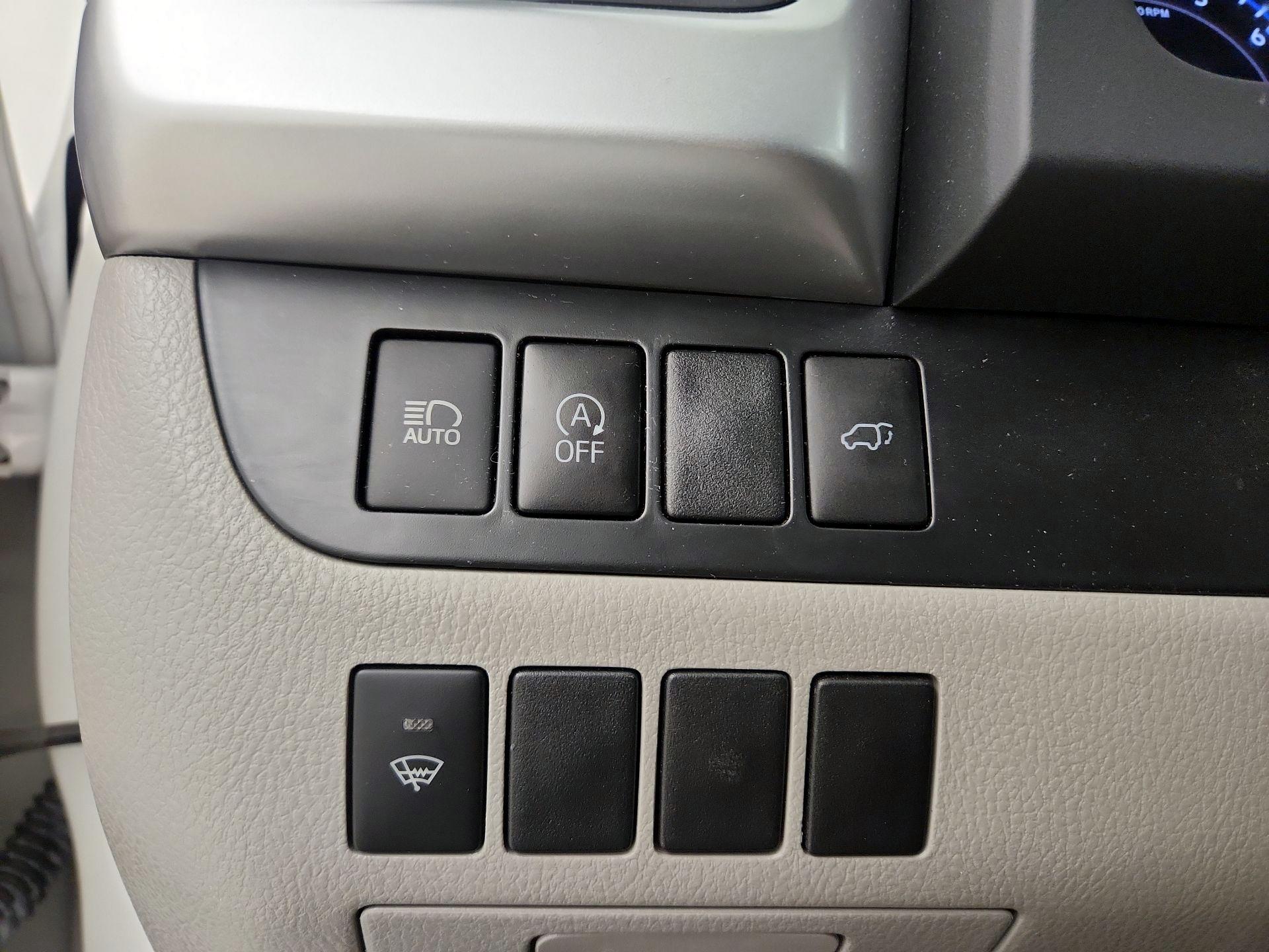 Thumbnail: 2019 Toyota Highlander - 13