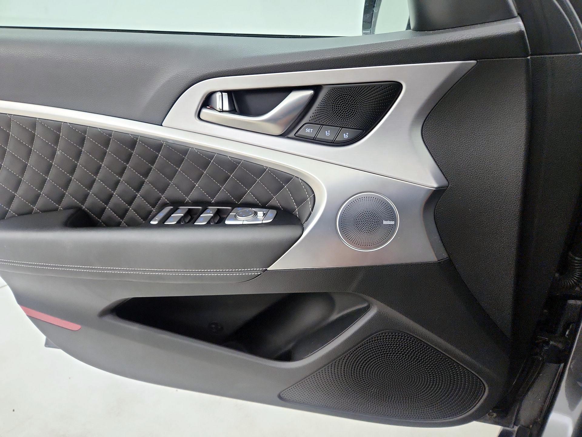 Thumbnail: 2021 Genesis G70 - 12