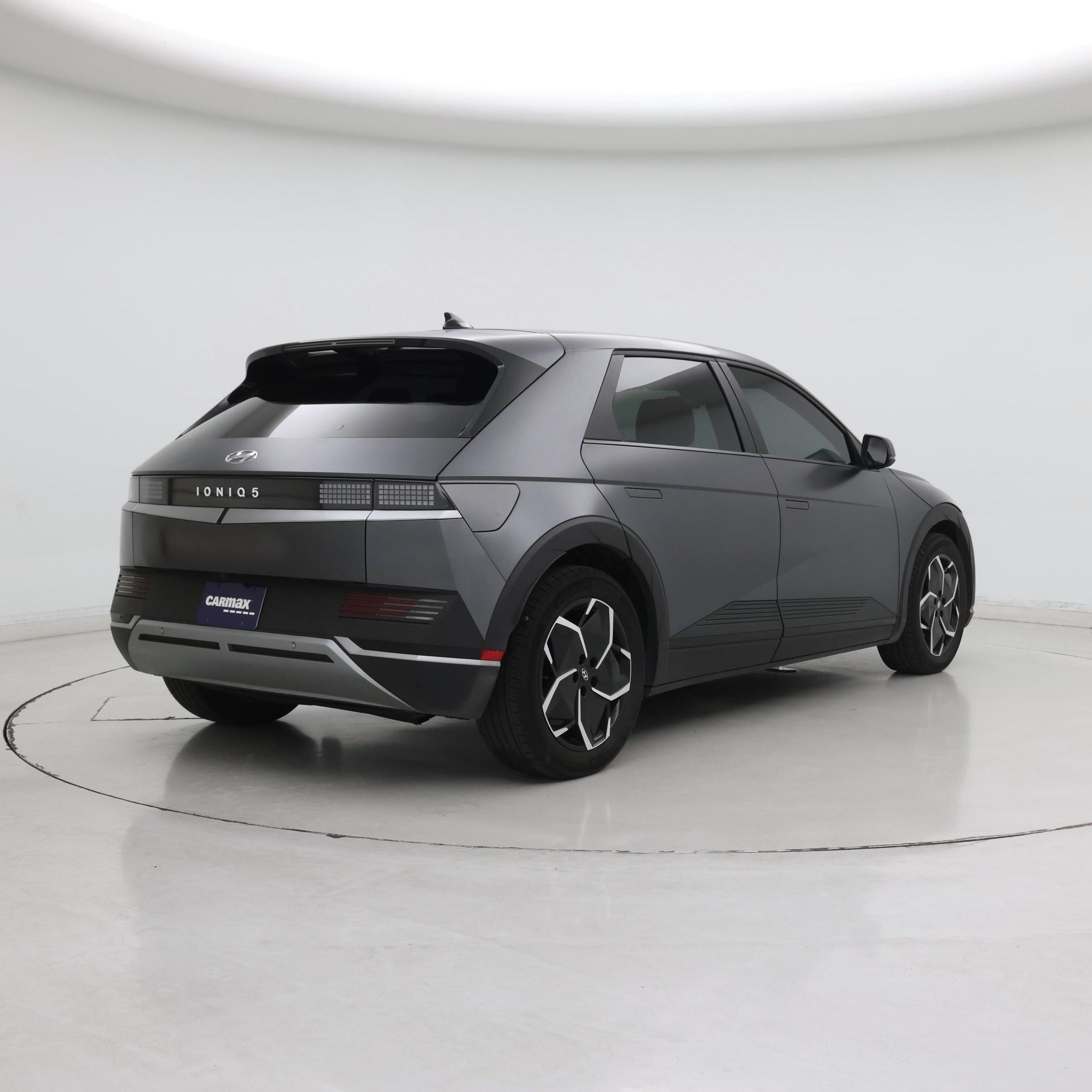 Thumbnail: 2023 Hyundai Ioniq 5 - 8