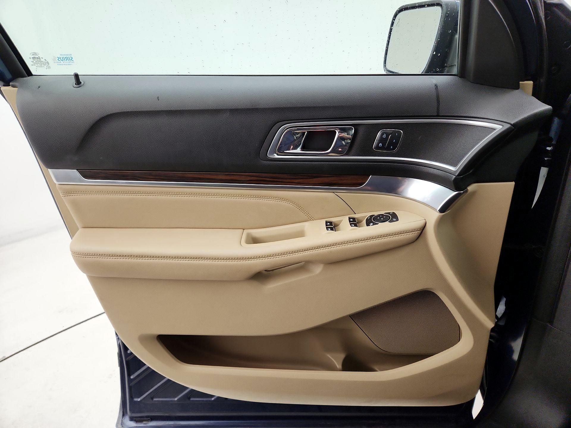 Thumbnail: 2017 Ford Explorer - 12