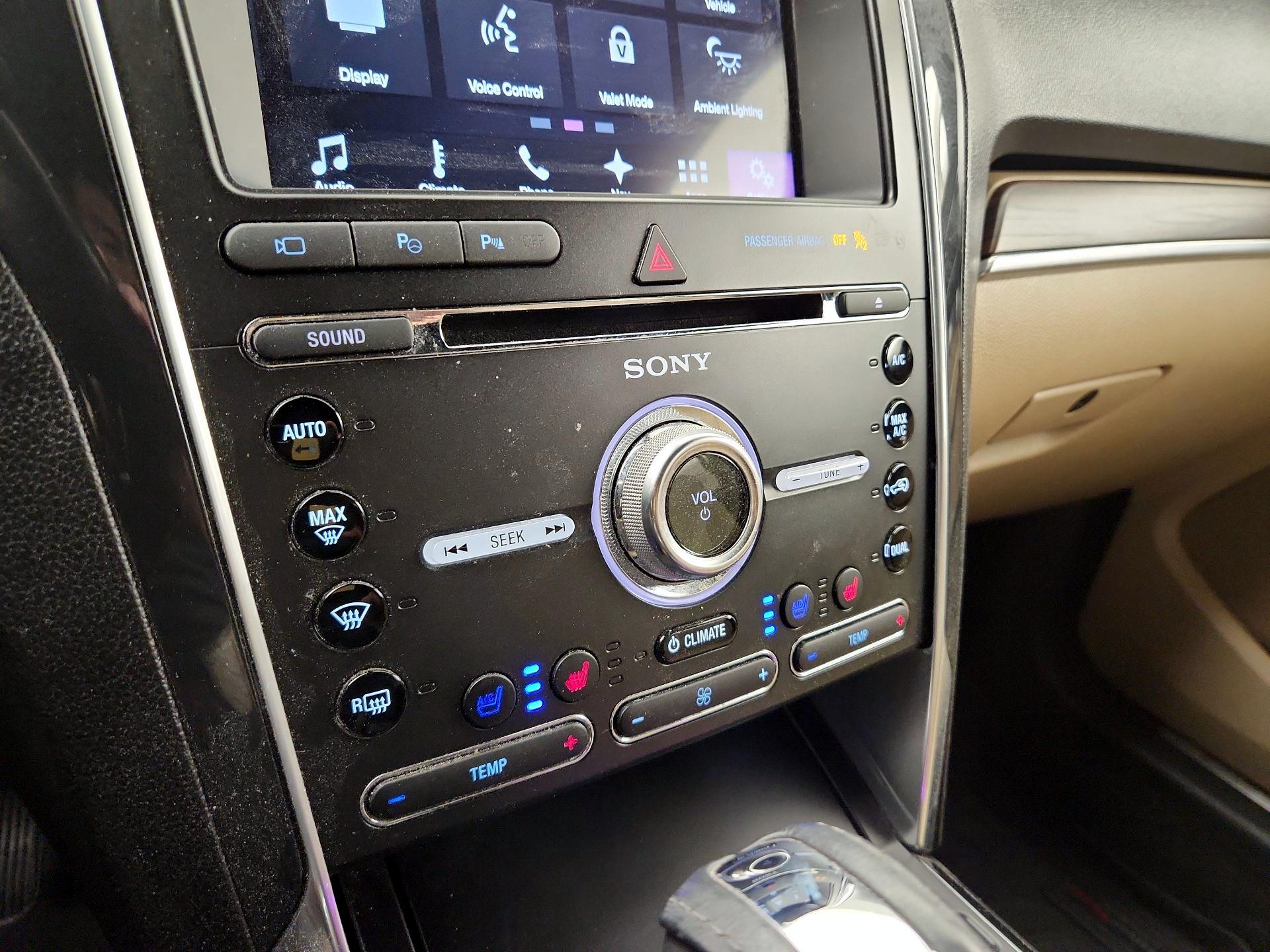 Thumbnail: 2017 Ford Explorer - 16