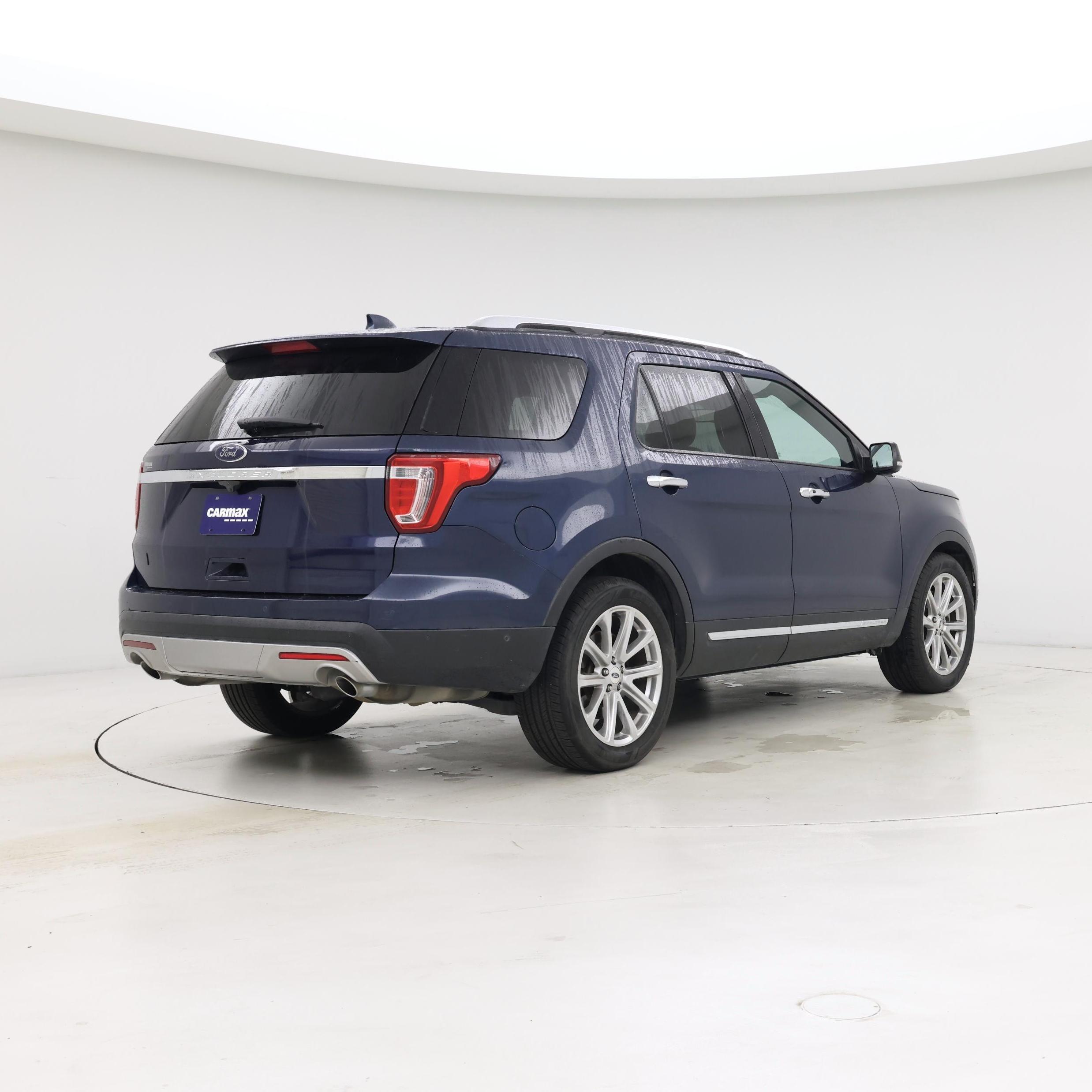 Thumbnail: 2017 Ford Explorer - 8