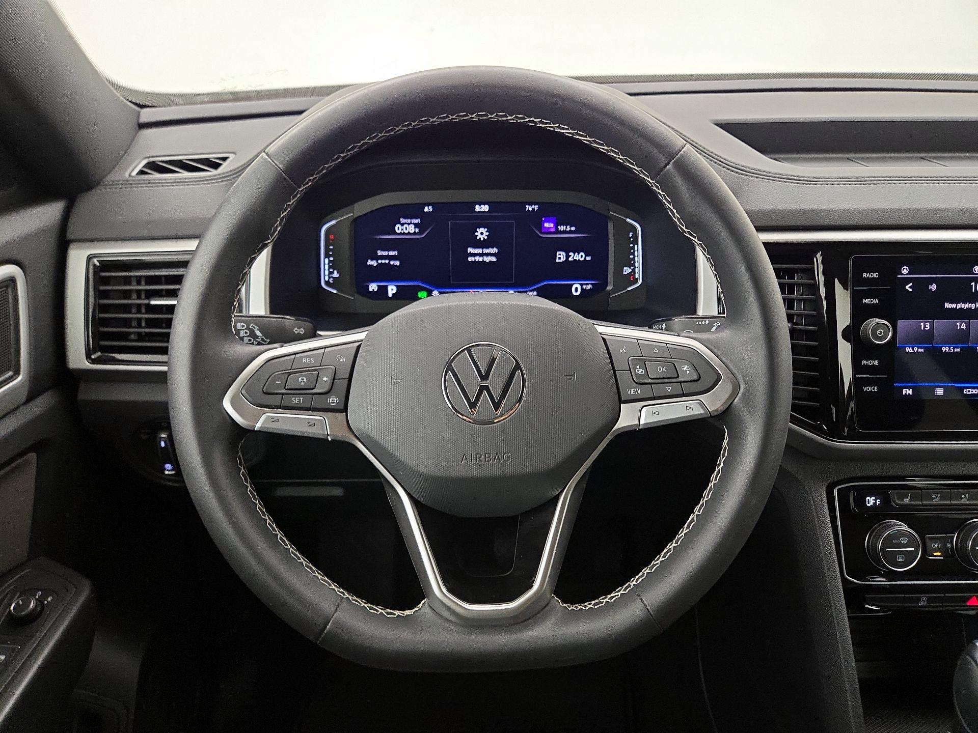 Thumbnail: 2023 Volkswagen Atlas - 10