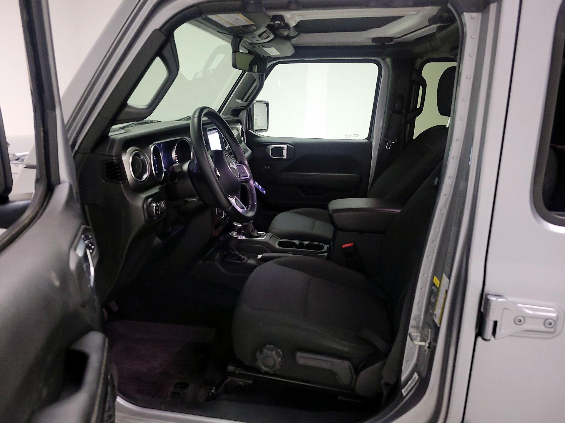 Thumbnail: 2020 Jeep Gladiator - 11