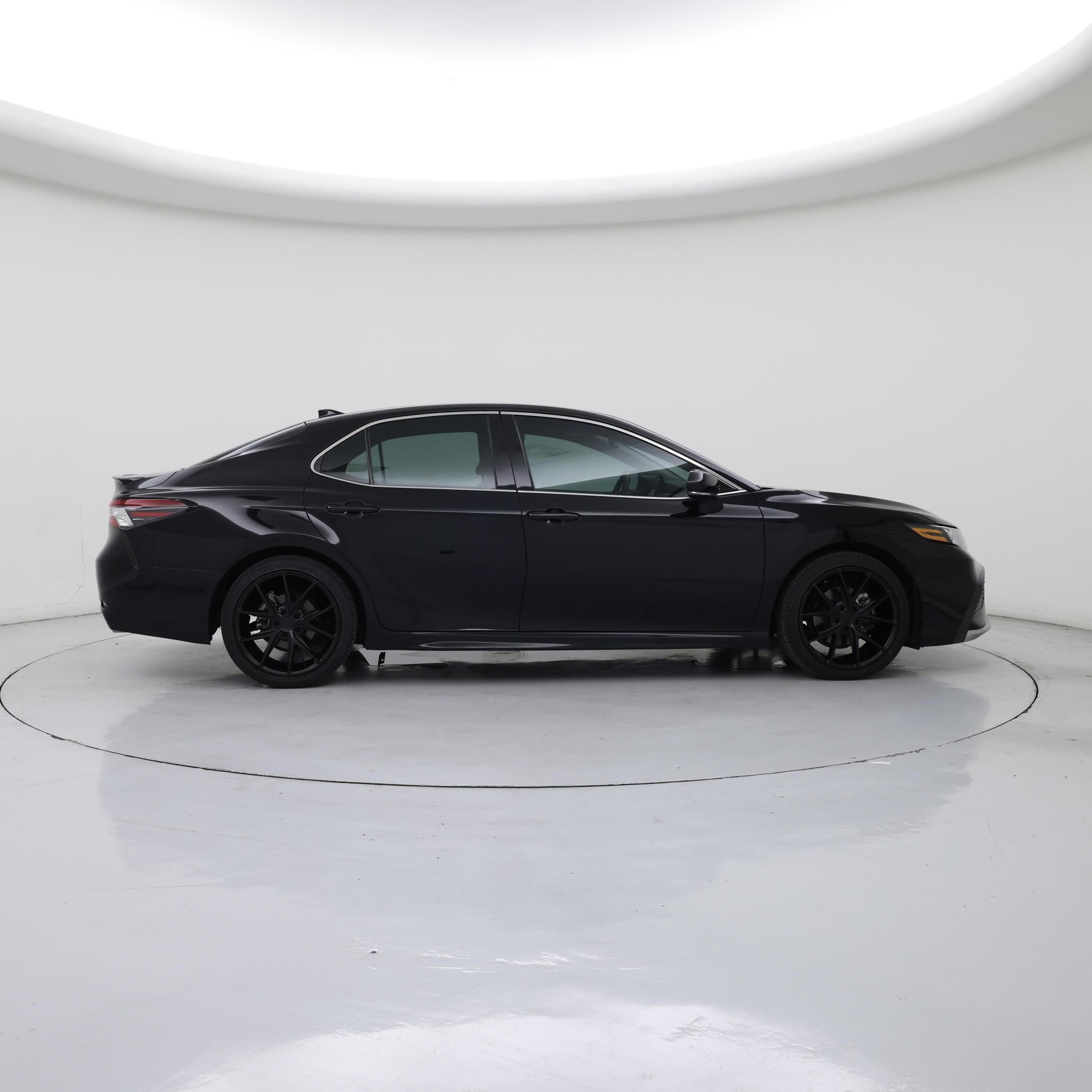 Thumbnail: 2021 Toyota Camry - 7