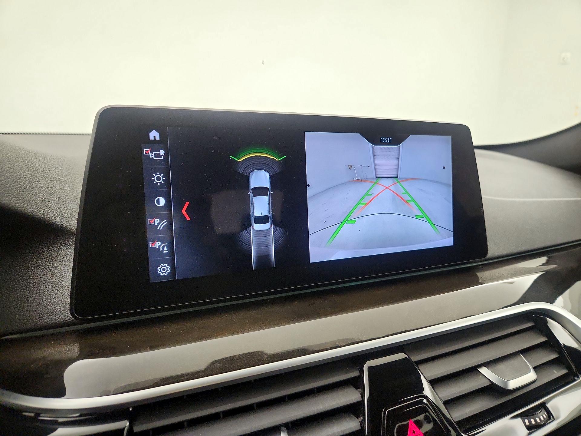 Thumbnail: 2017 BMW 5 Series - 14