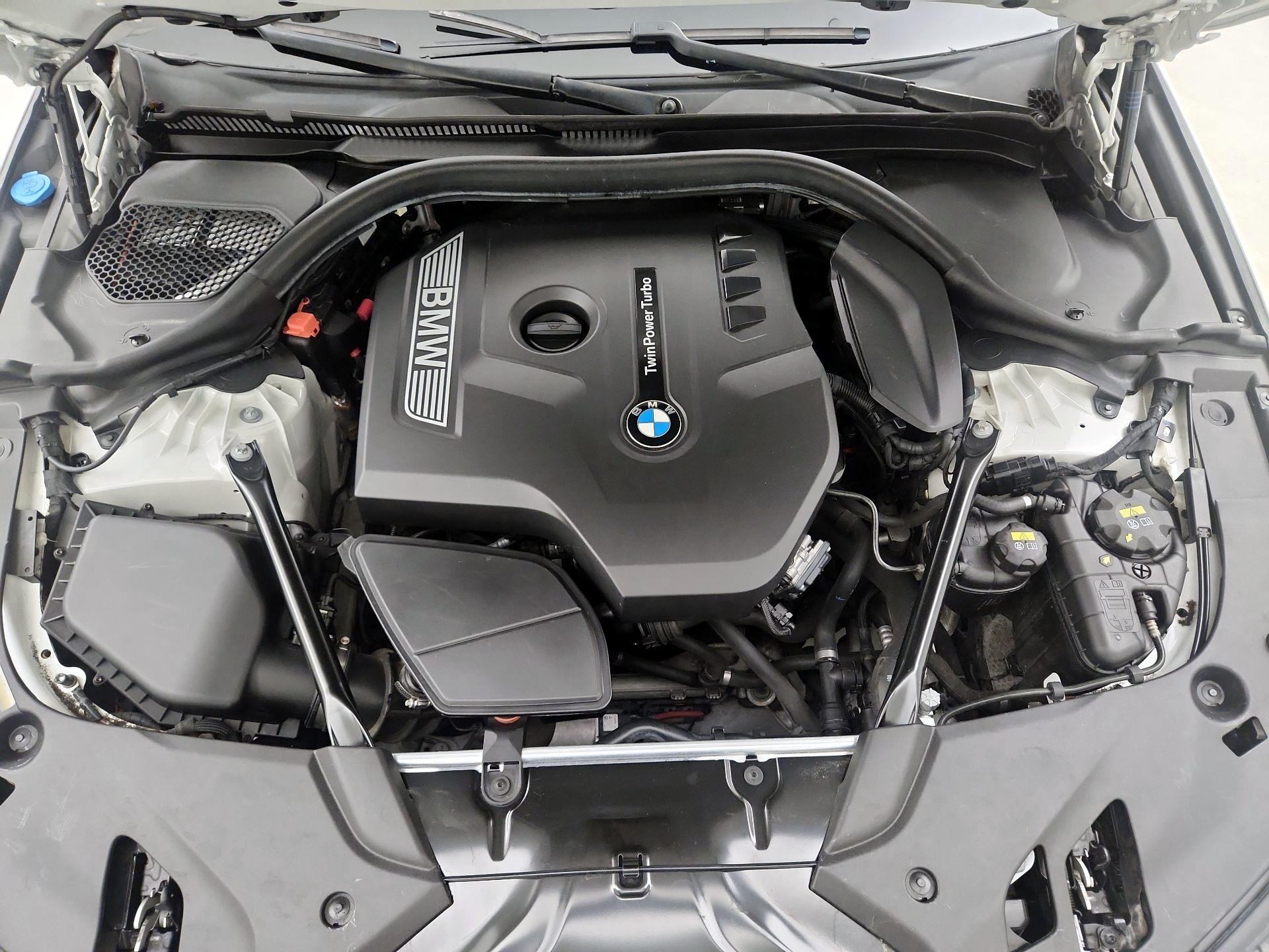 Thumbnail: 2017 BMW 5 Series - 20