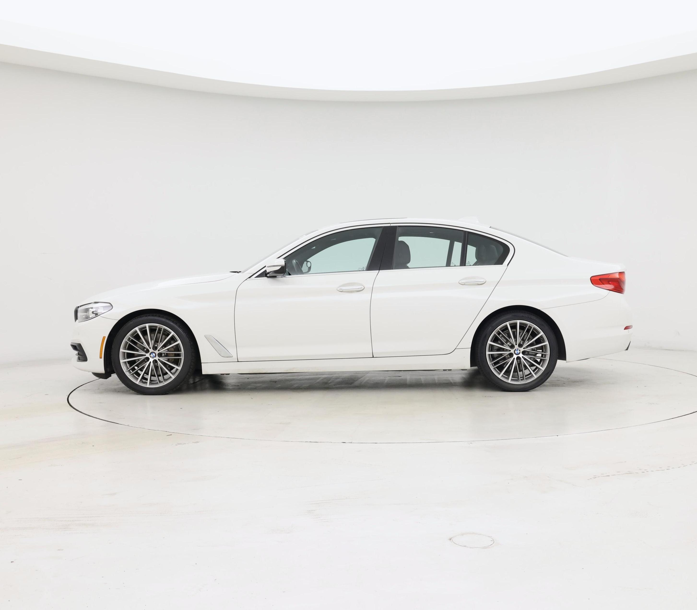 Thumbnail: 2017 BMW 5 Series - 3