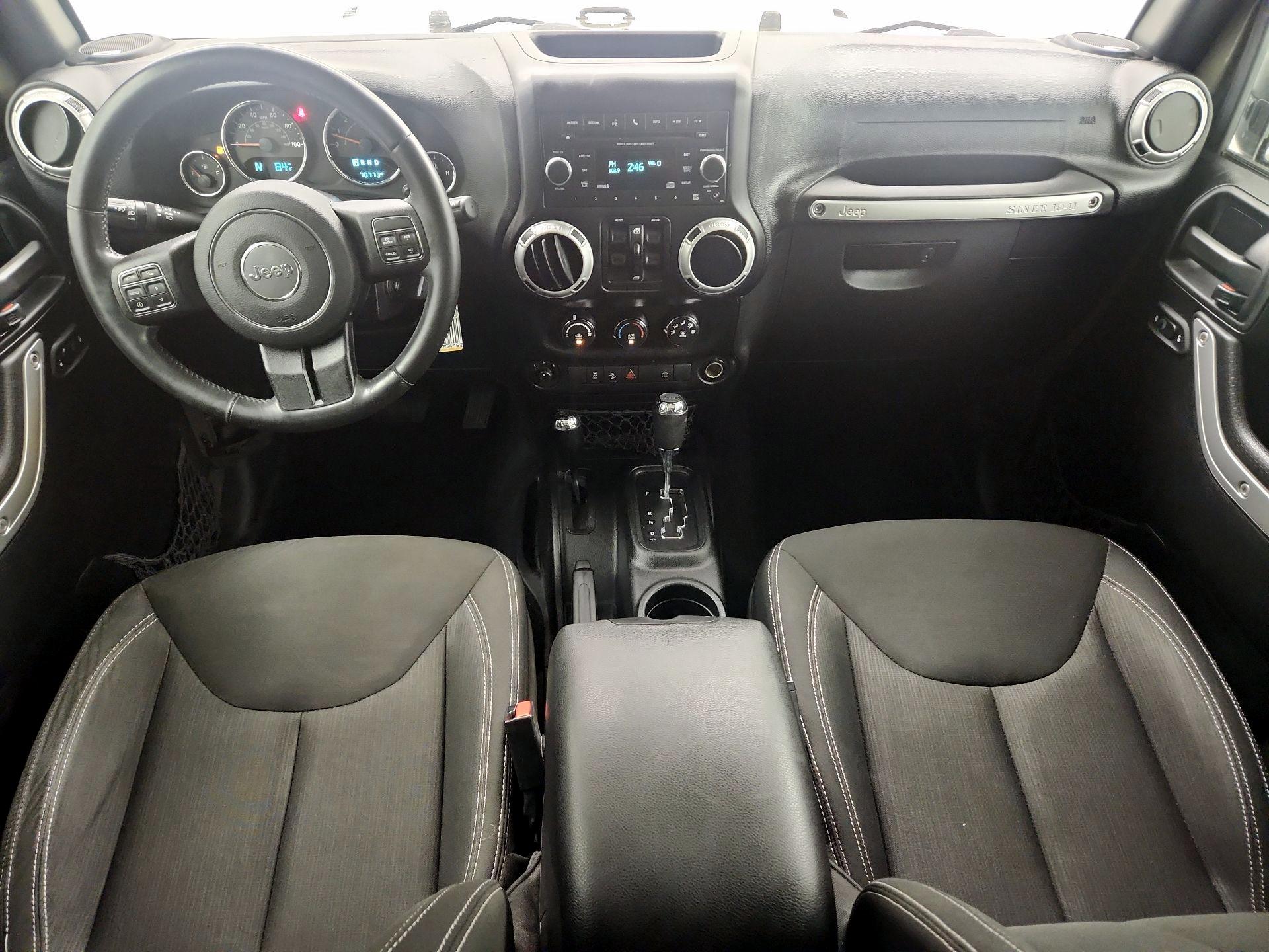Thumbnail: 2016 Jeep Wrangler - 9