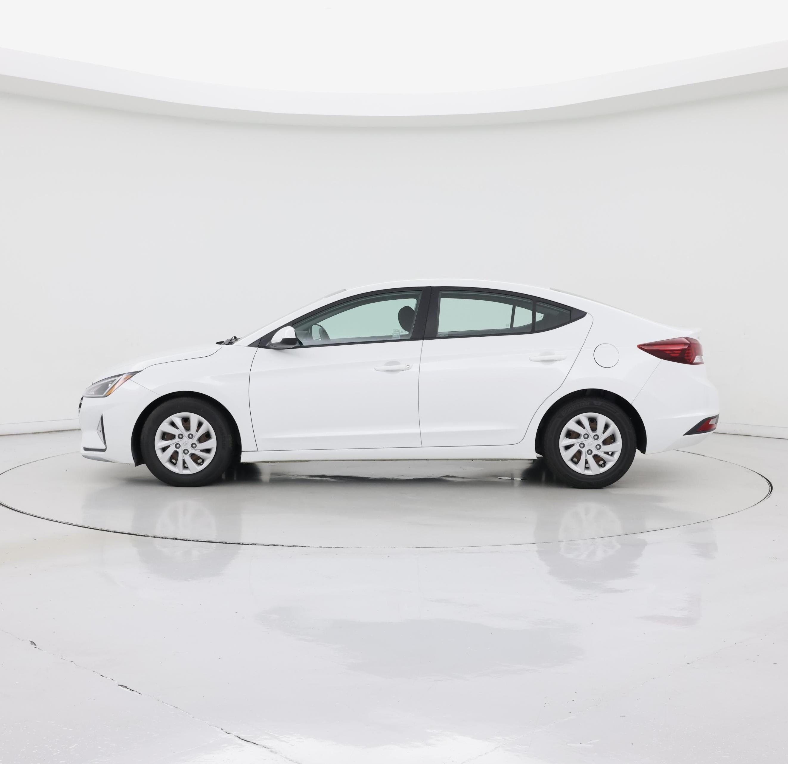 Thumbnail: 2019 Hyundai Elantra - 3