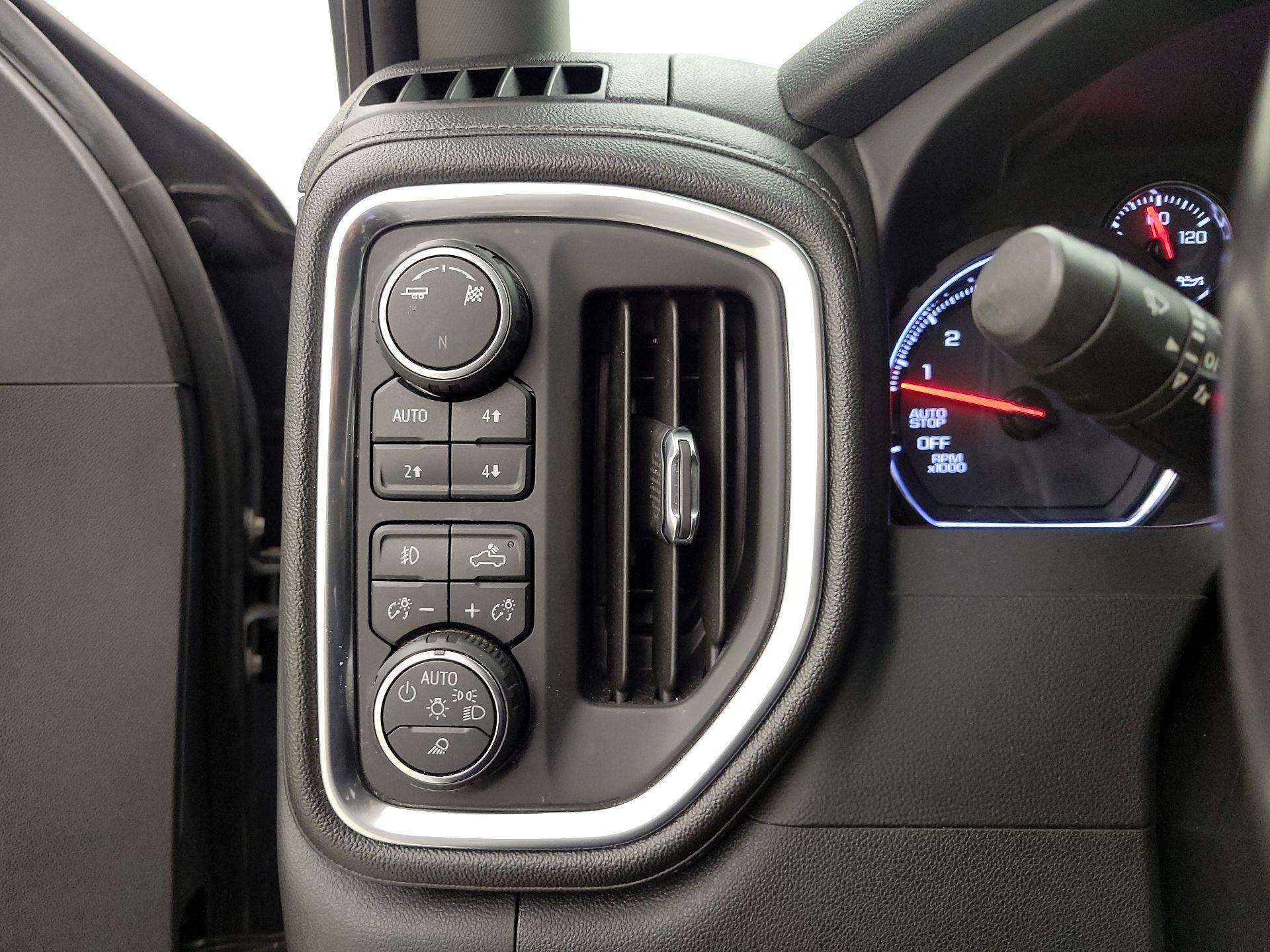 Thumbnail: 2019 Chevrolet Silverado 1500 - 13
