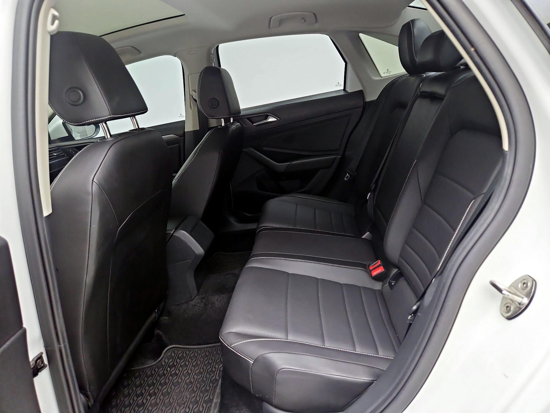 Thumbnail: 2023 Volkswagen Jetta - 20