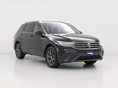 Black 2022 Volkswagen Tiguan SE
