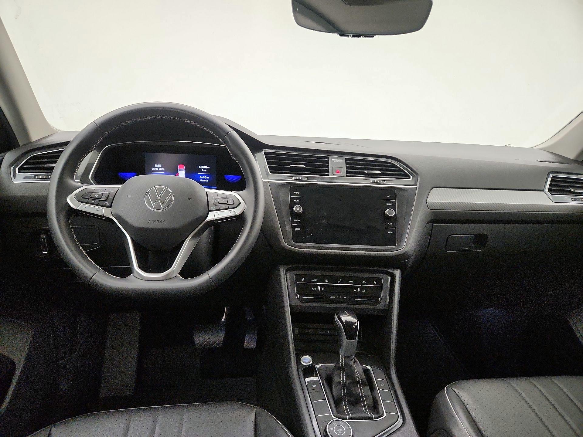 Thumbnail: 2022 Volkswagen Tiguan - 9