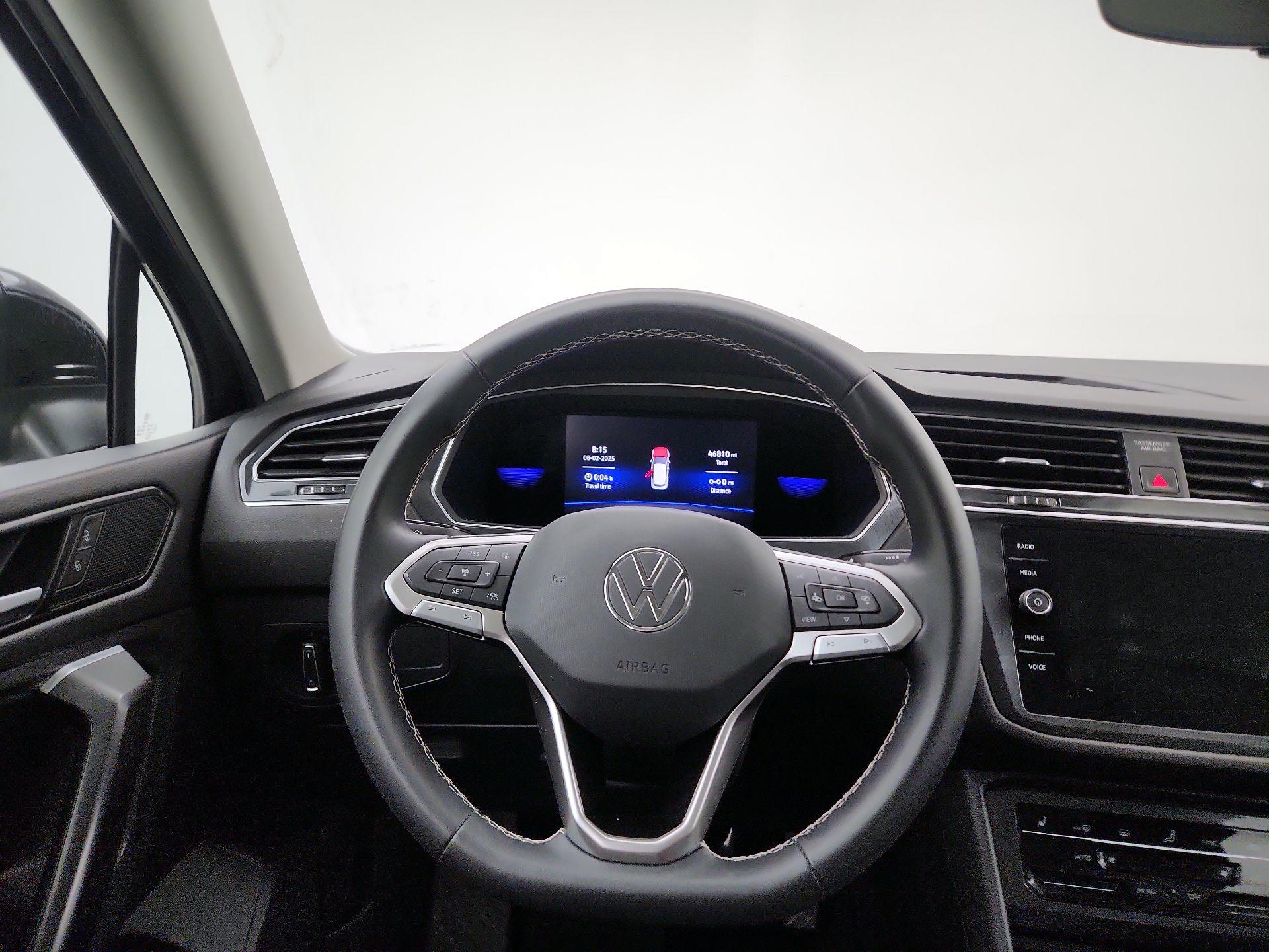 Thumbnail: 2022 Volkswagen Tiguan - 10