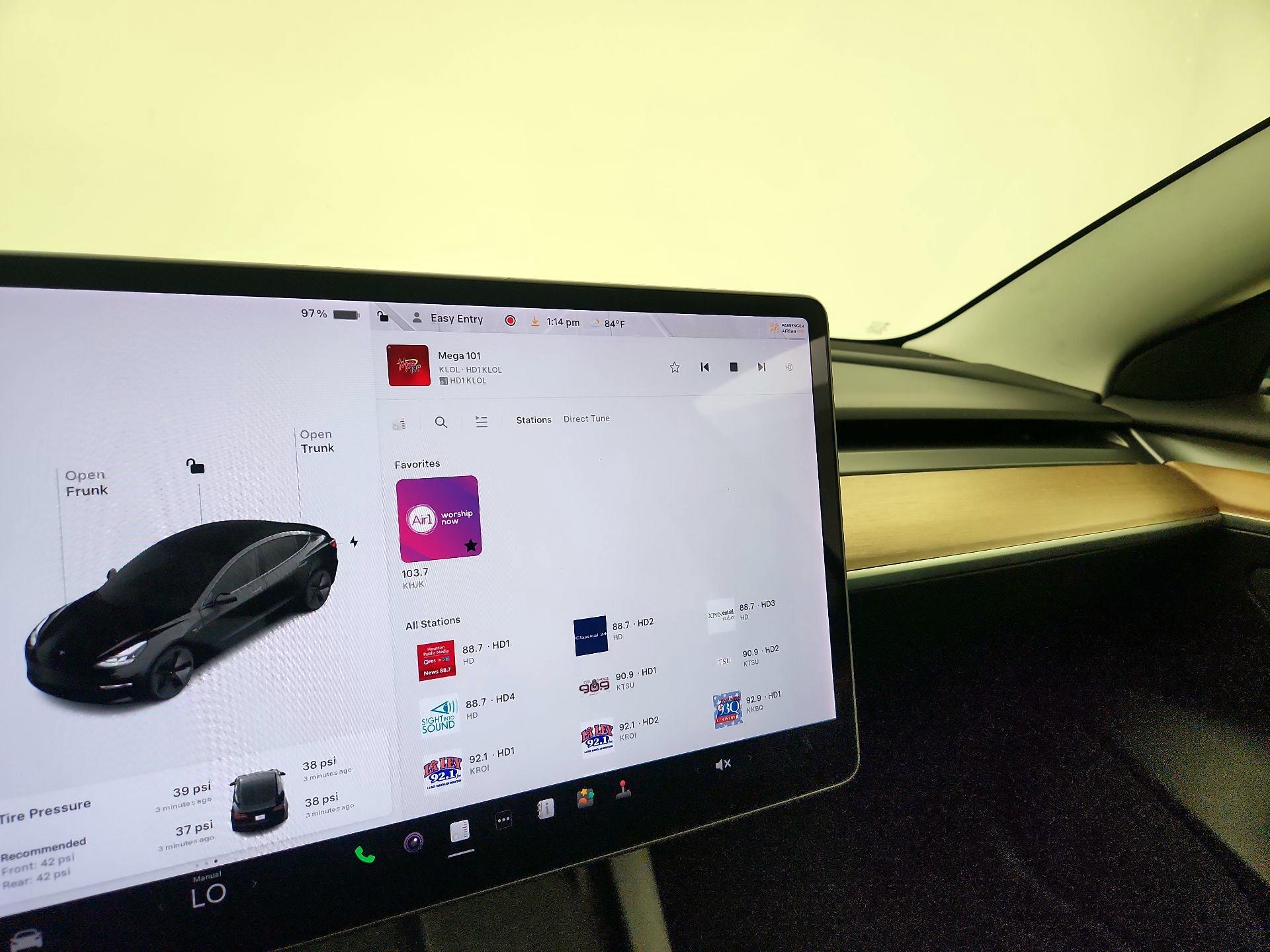 Thumbnail: 2021 Tesla Model 3 - 15