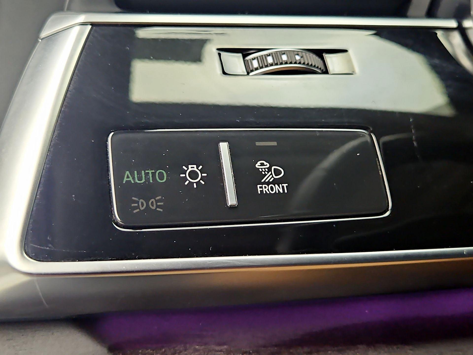 Thumbnail: 2023 Audi Q7 - 13