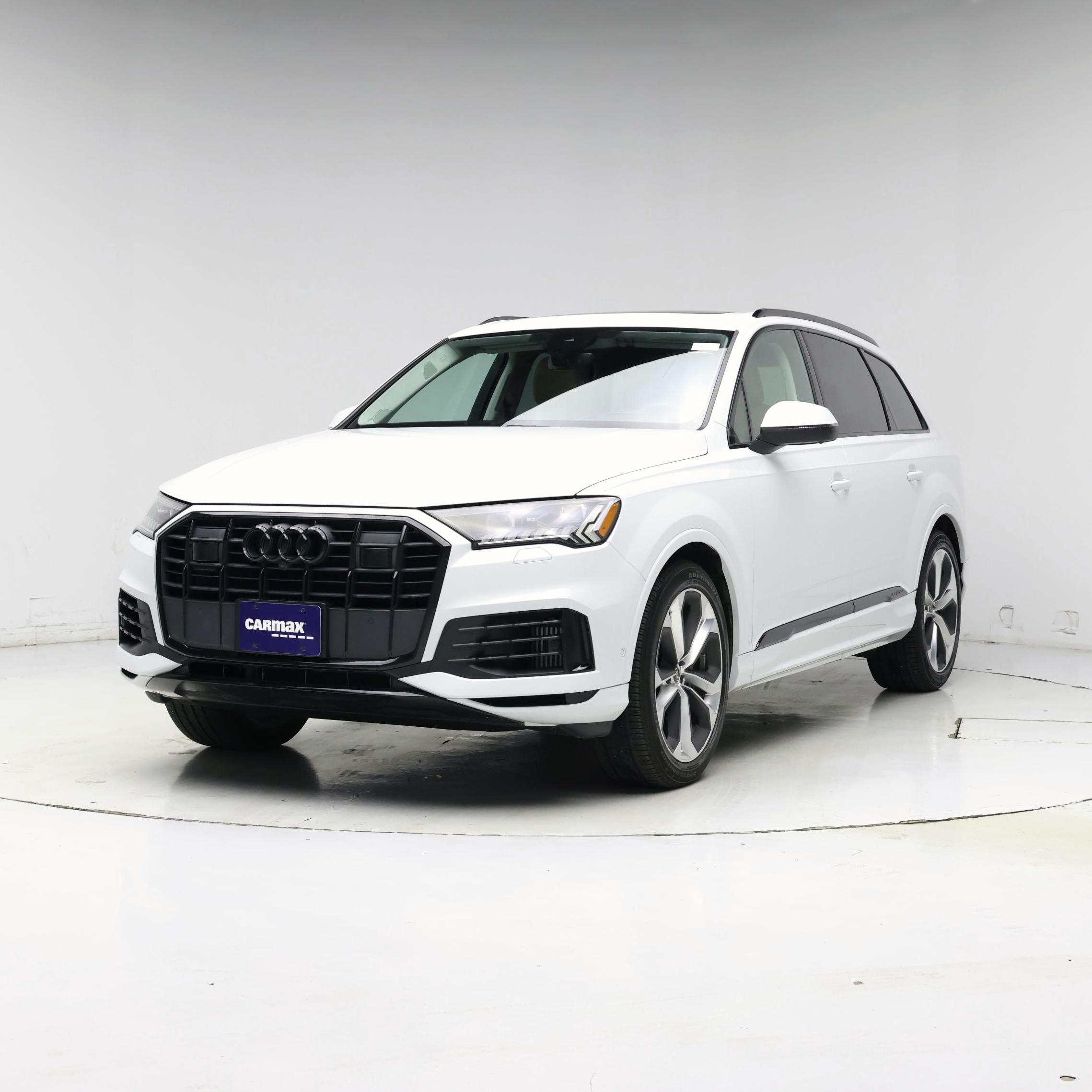 Thumbnail: 2023 Audi Q7 - 4