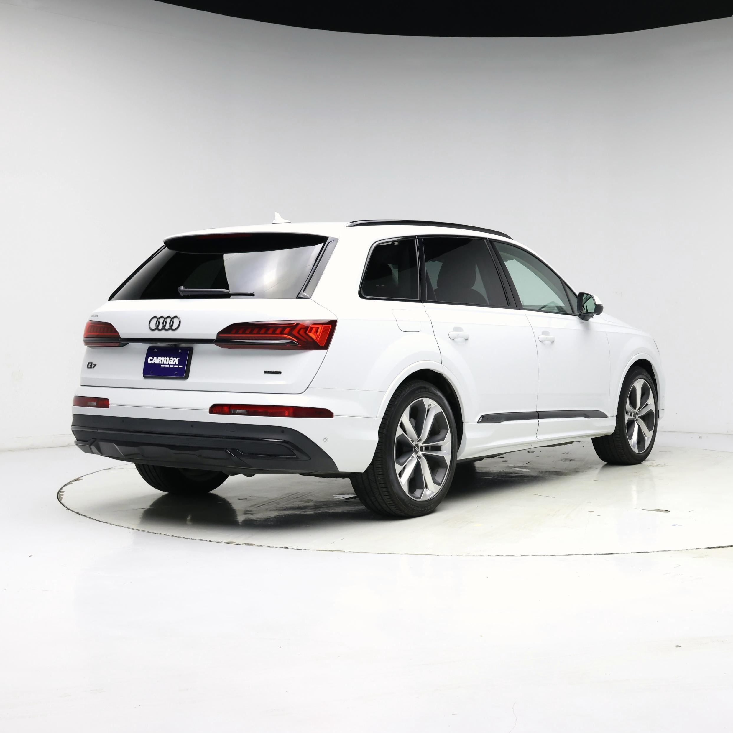 Thumbnail: 2023 Audi Q7 - 8