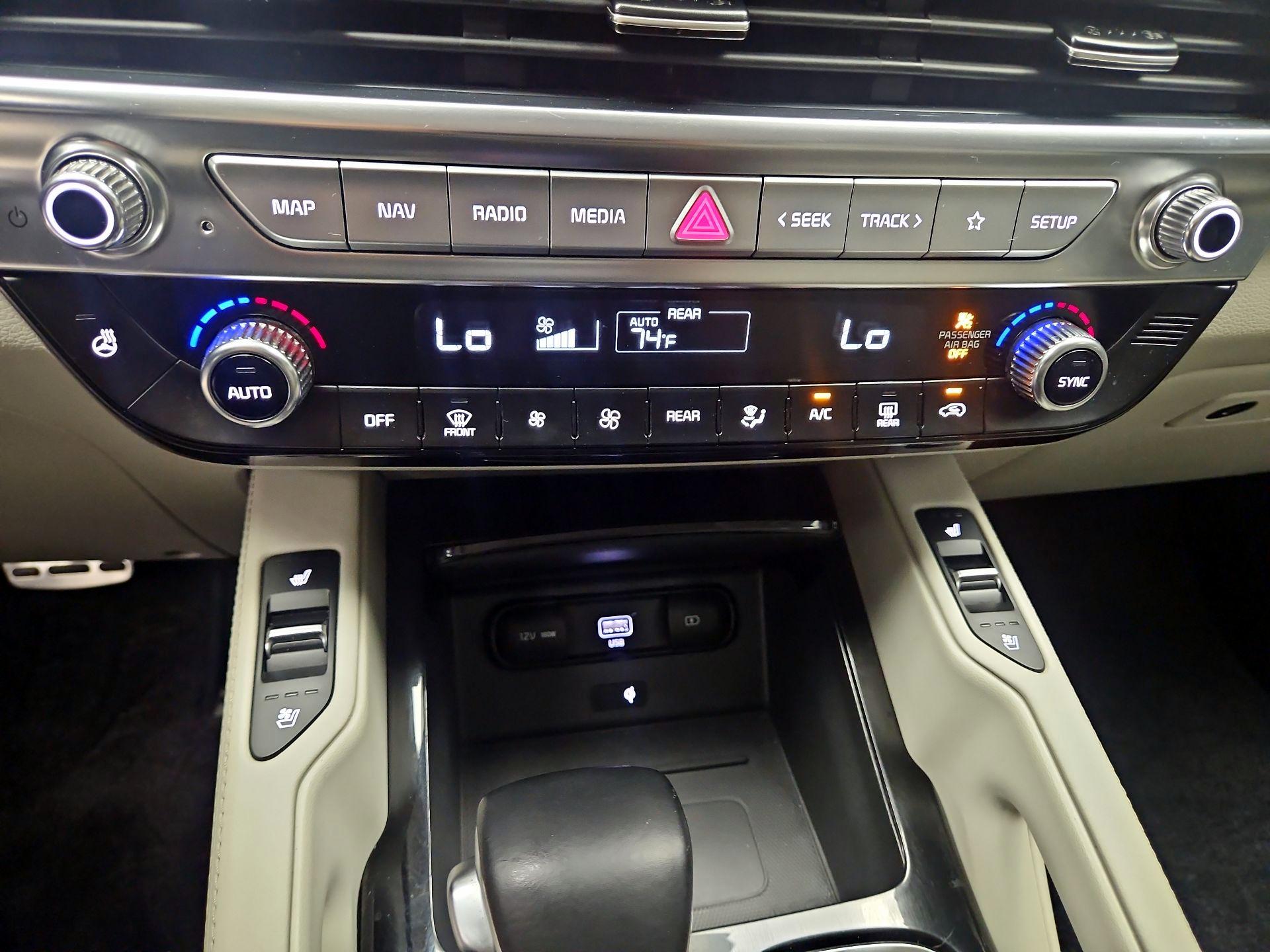 Thumbnail: 2021 Kia Telluride - 15