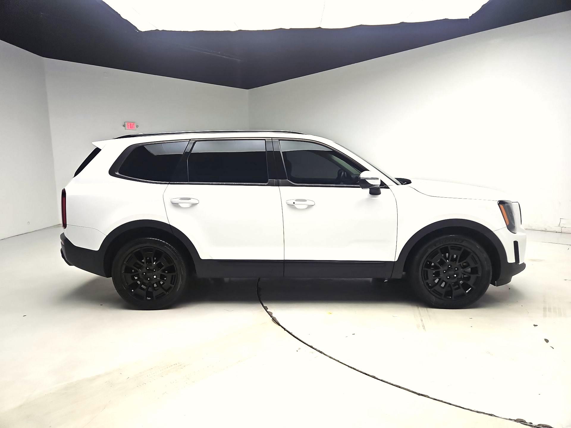 Thumbnail: 2021 Kia Telluride - 4
