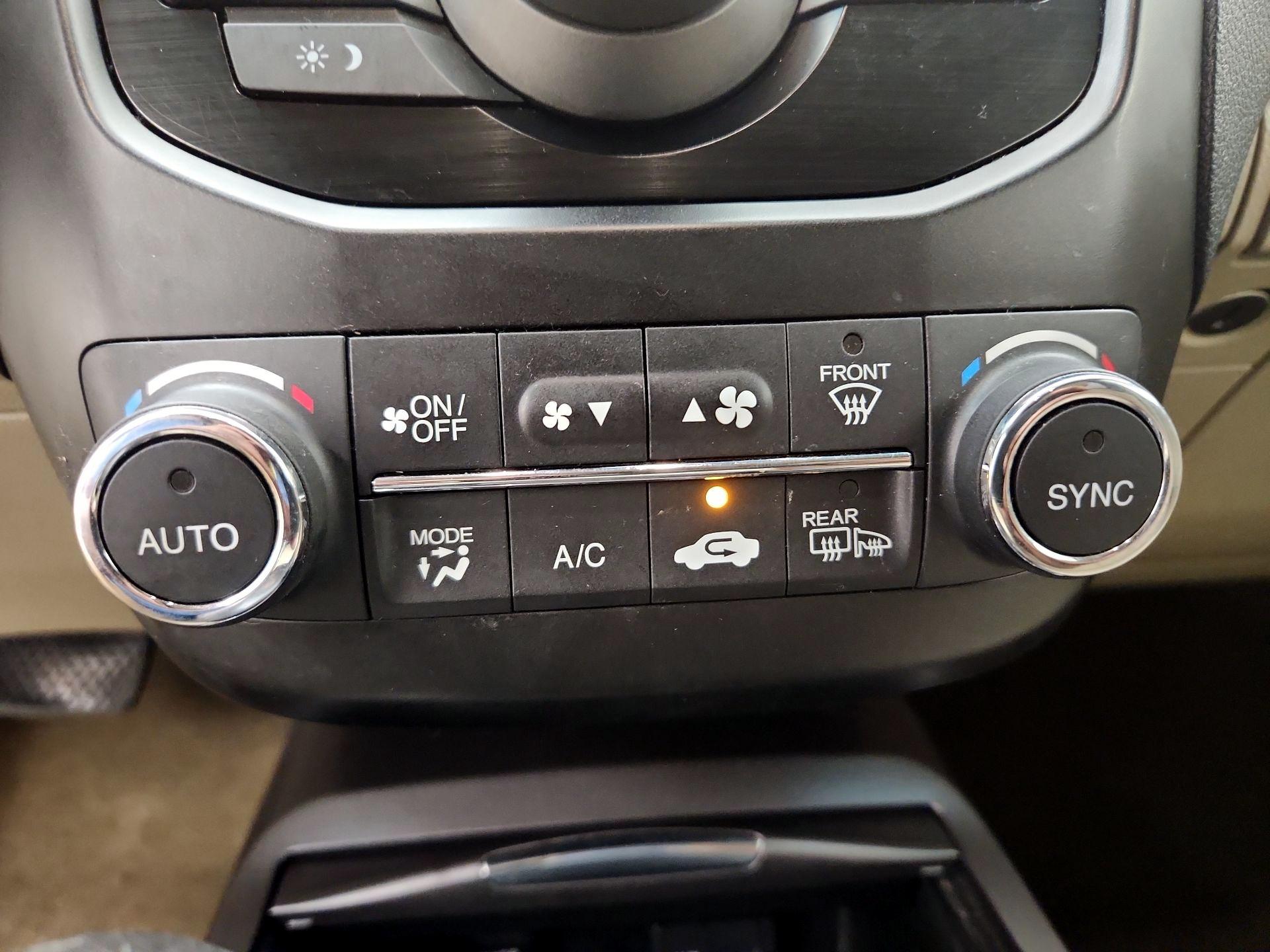 Thumbnail: 2015 Acura RDX - 16
