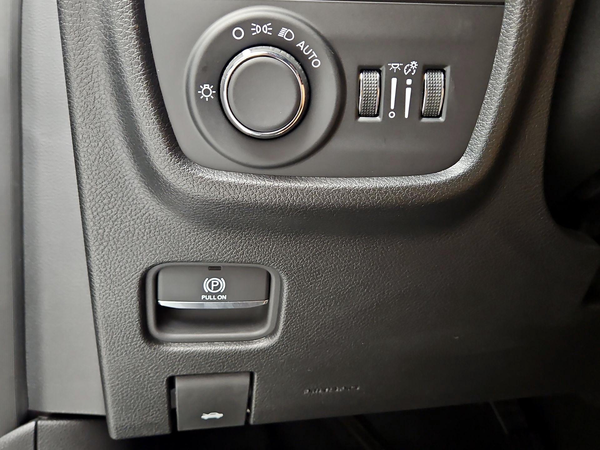 Thumbnail: 2024 Jeep Grand Cherokee - 13
