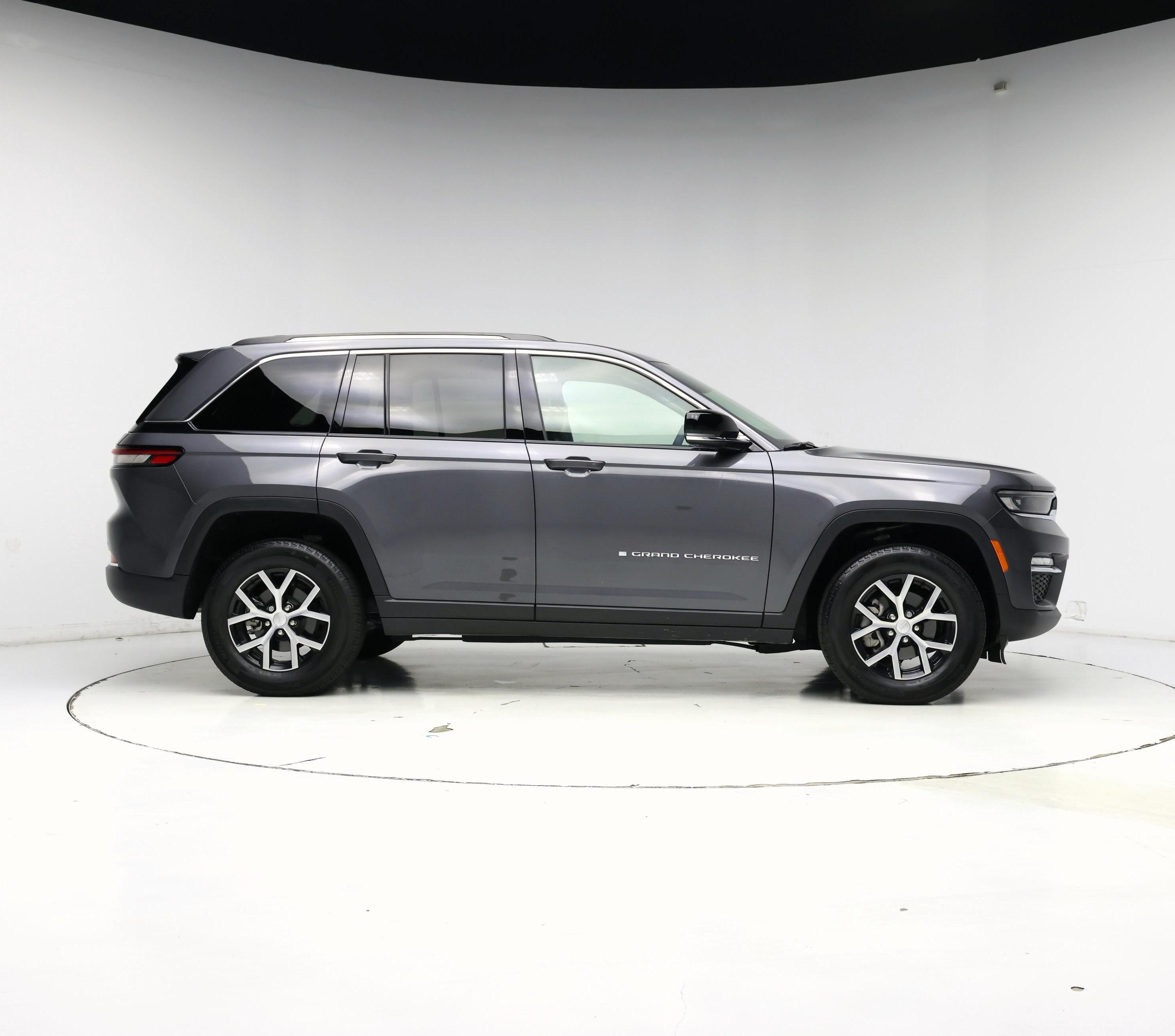 Thumbnail: 2023 Jeep Grand Cherokee - 7
