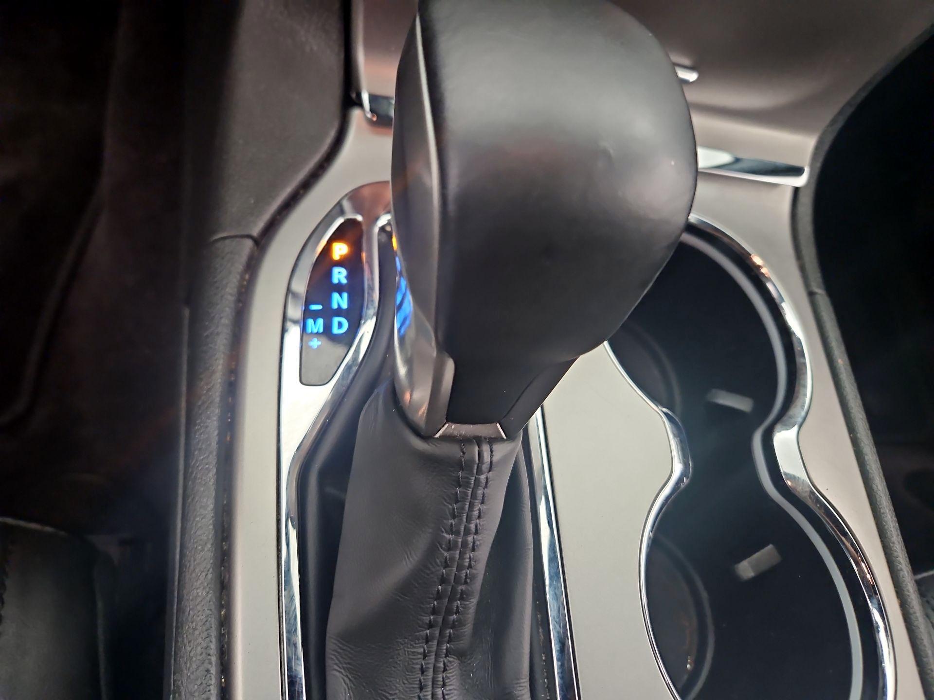 Thumbnail: 2018 Jeep Grand Cherokee - 17