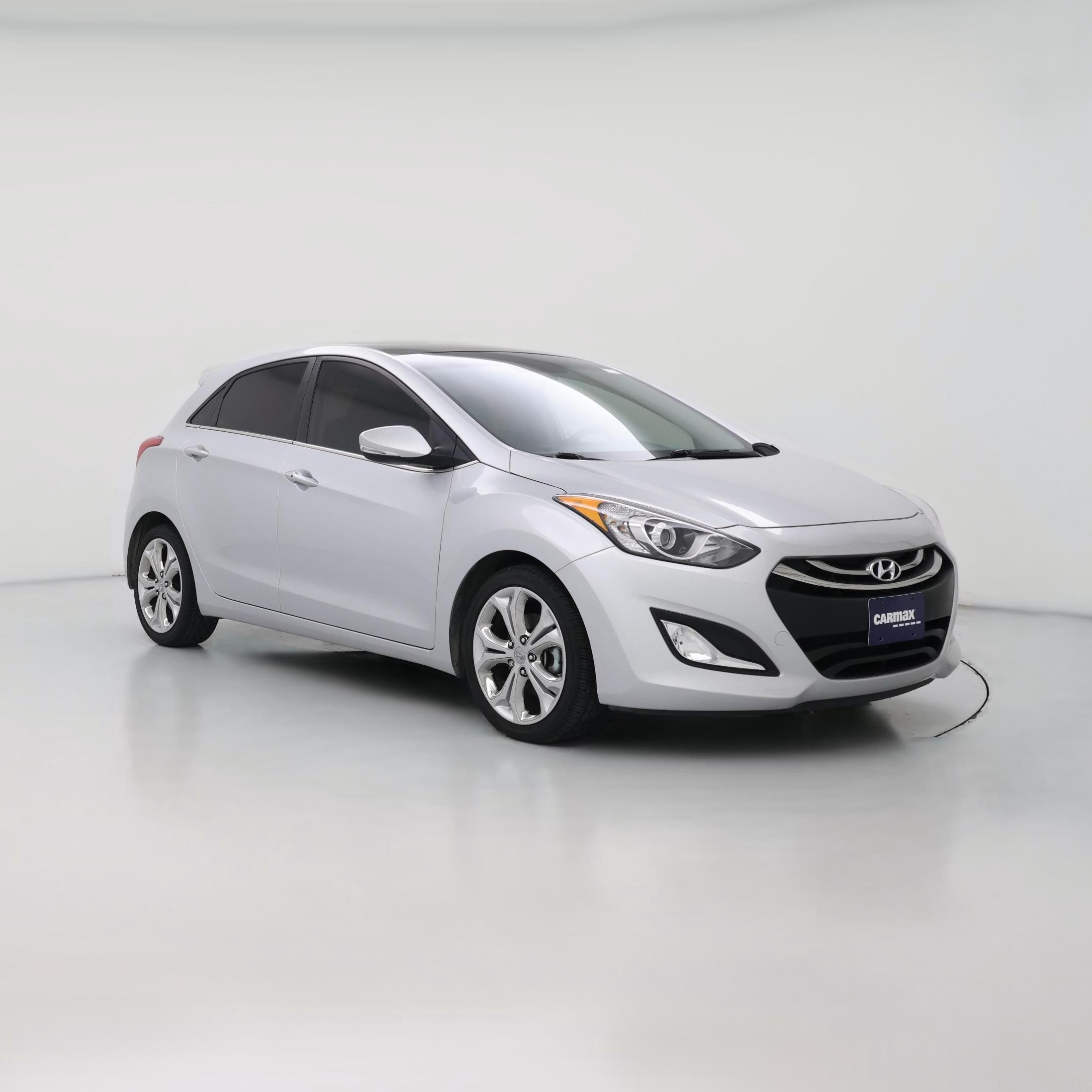 Thumbnail: 2015 Hyundai Elantra - 1