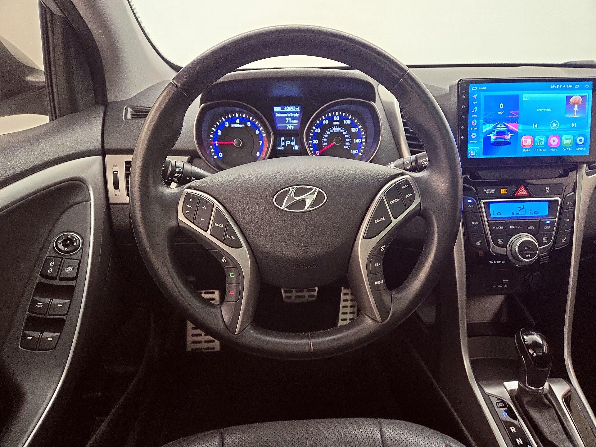 Thumbnail: 2015 Hyundai Elantra - 10