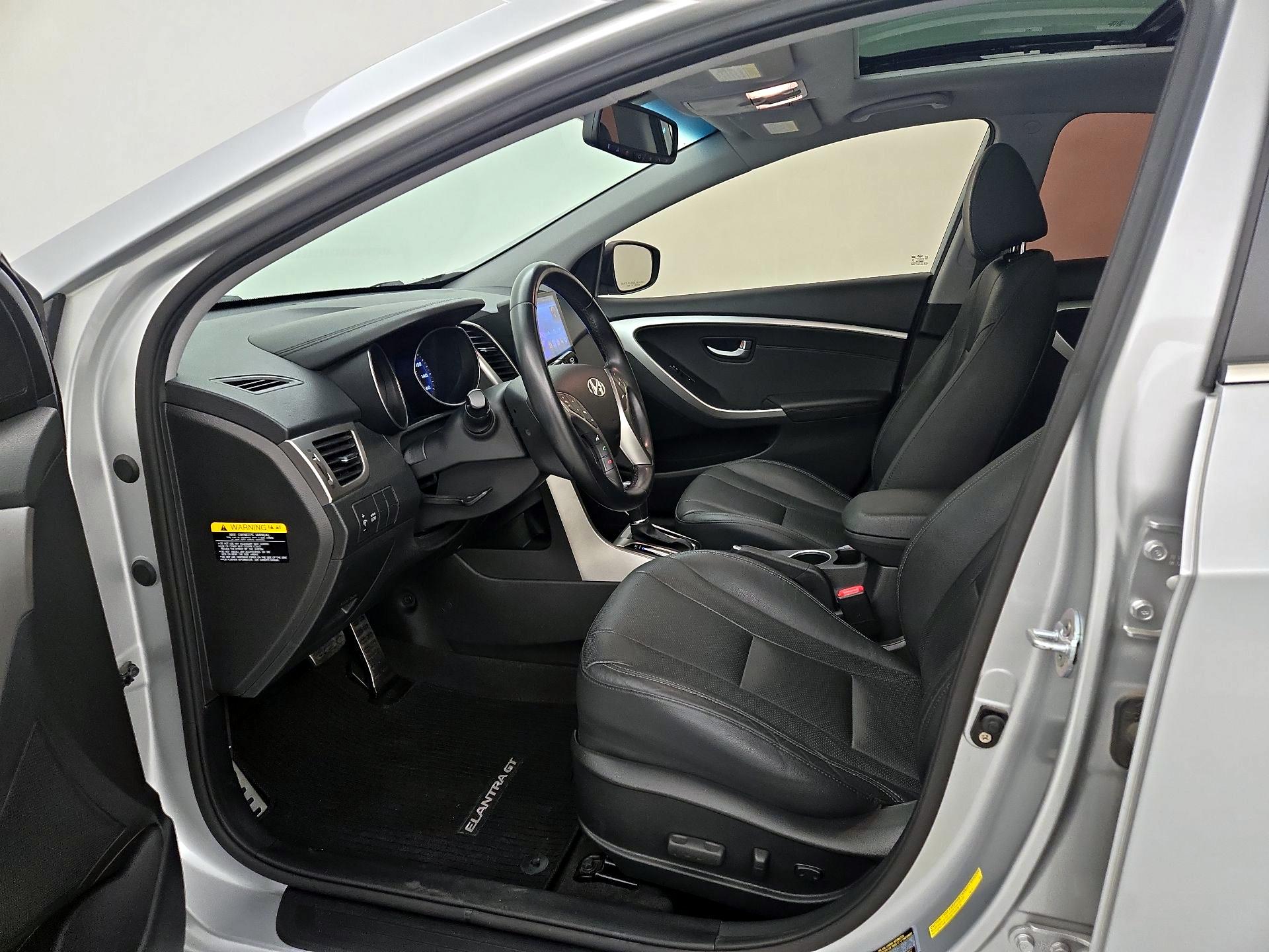 Thumbnail: 2015 Hyundai Elantra - 11